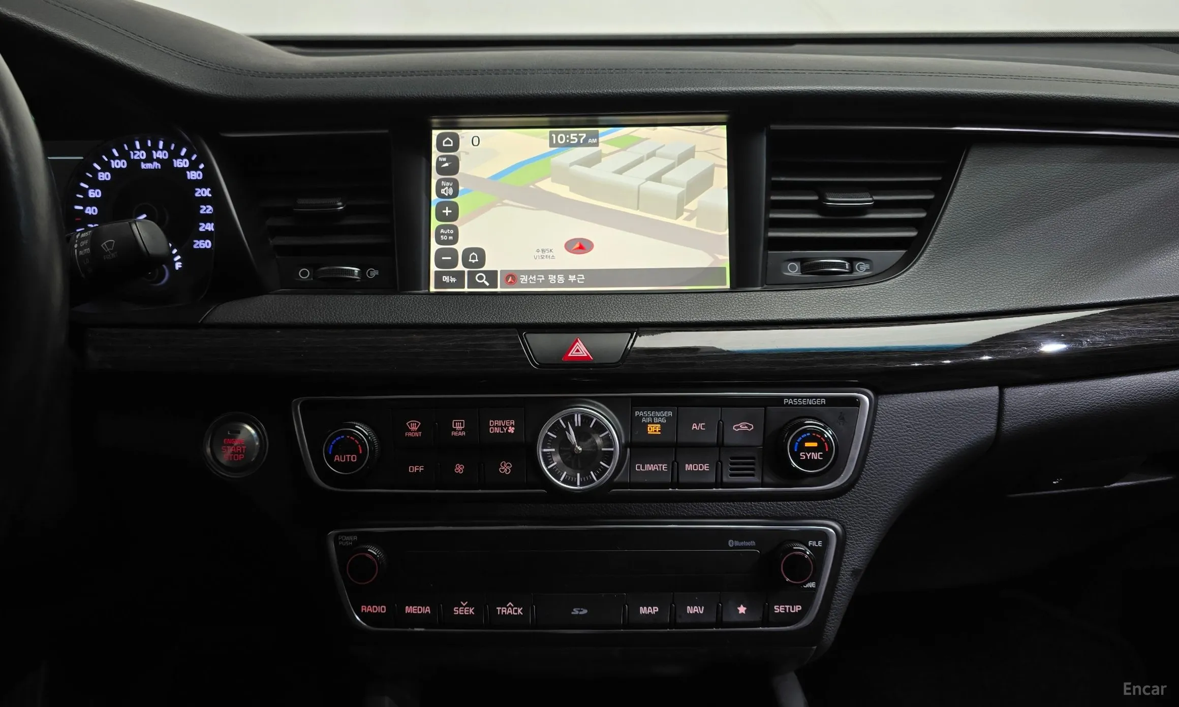 Kia K7 Hybrid превью 14