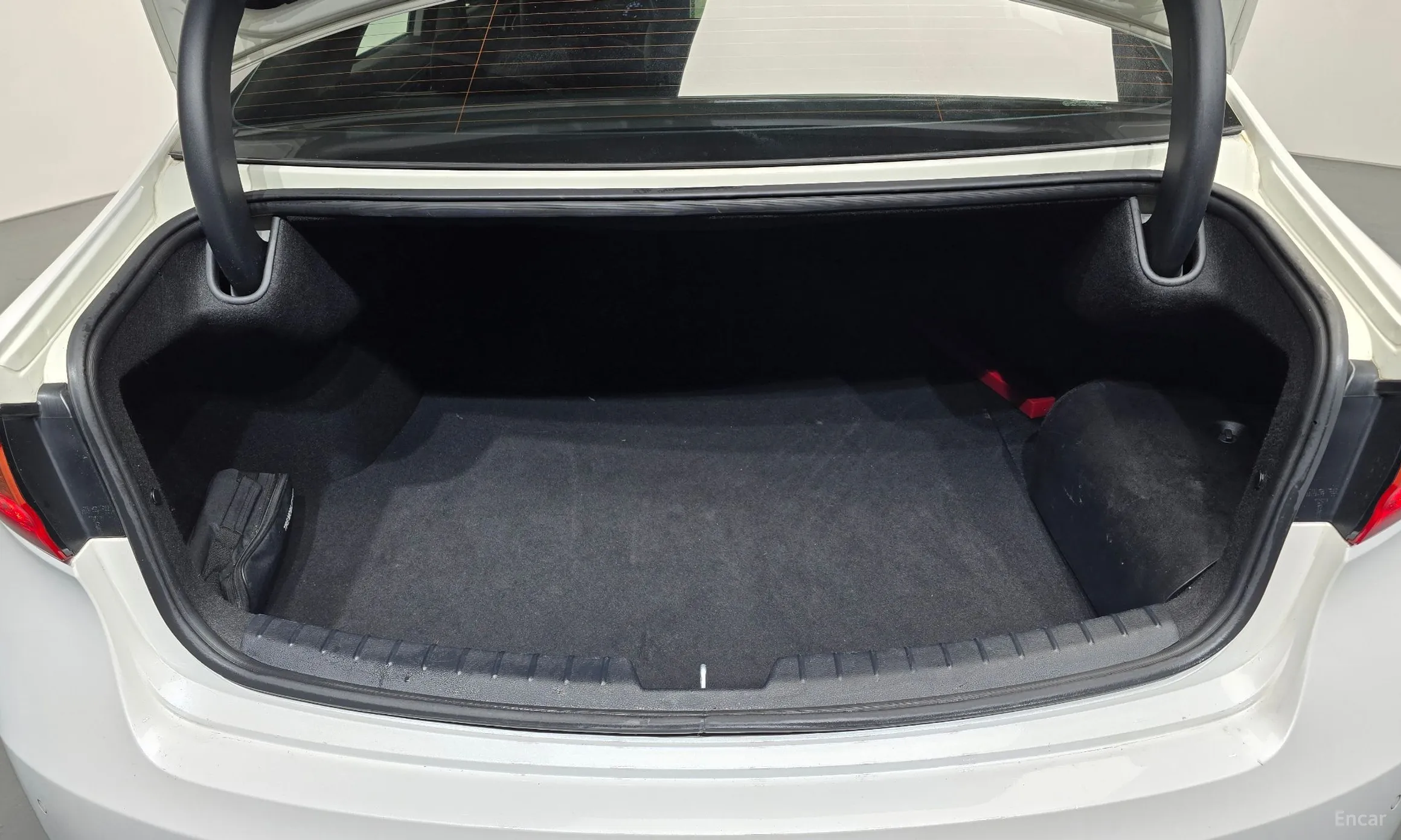 Kia K7 Hybrid превью 20