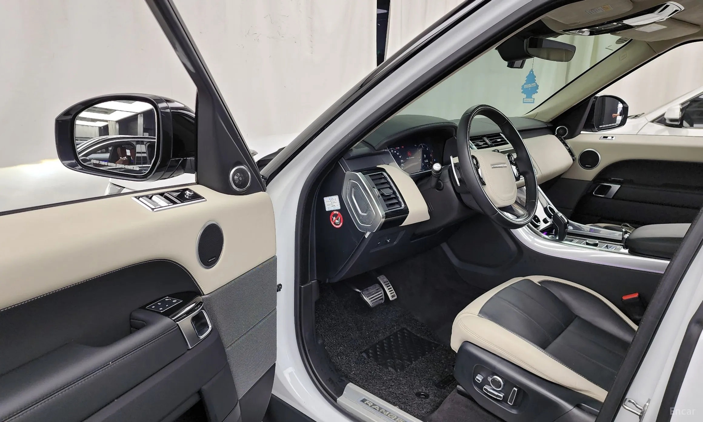 Land Rover Range Rover Sport 2nd Generation превью 10
