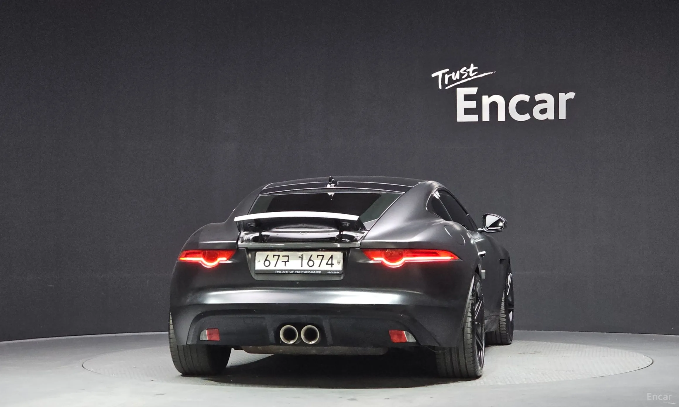Jaguar F-TYPE превью 4