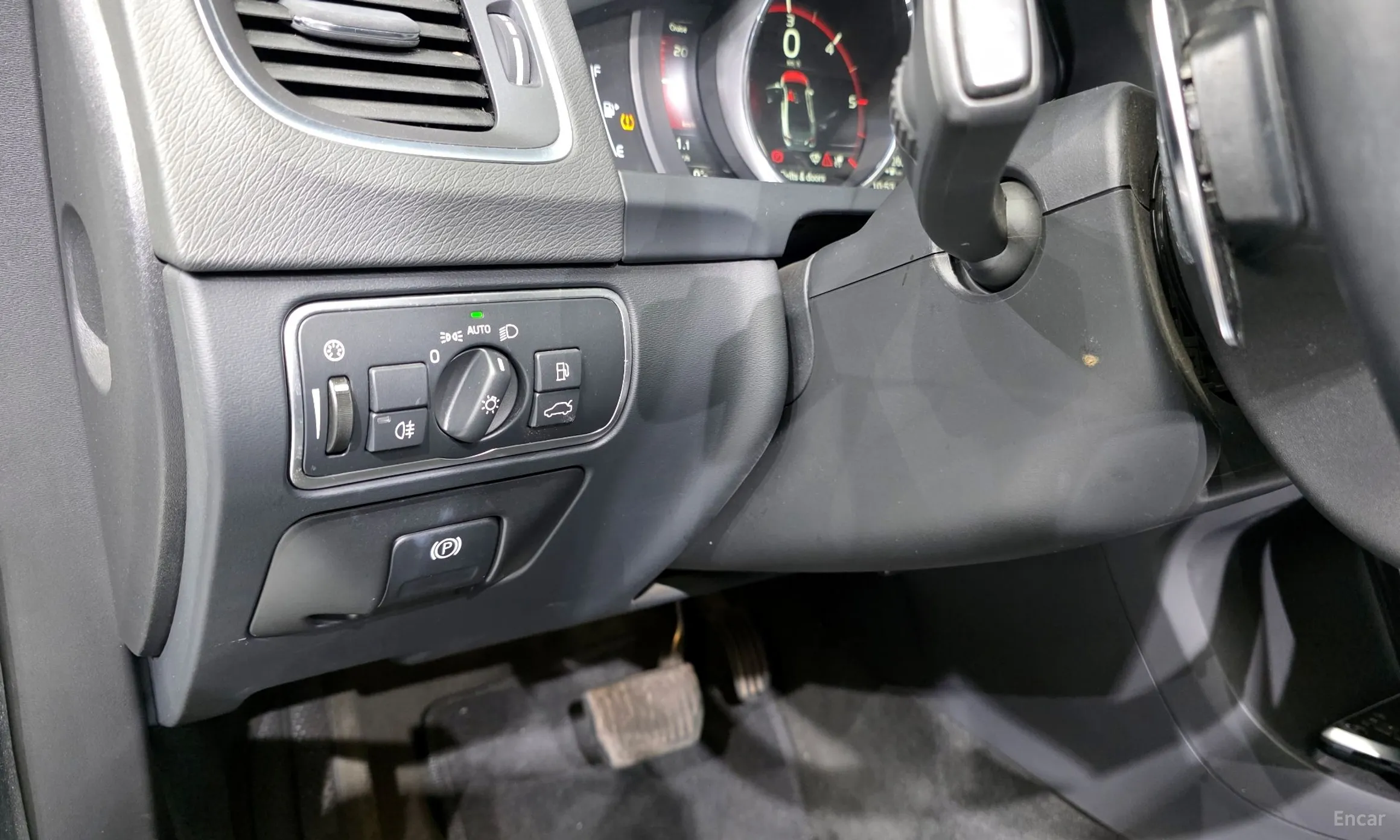 Volvo S60 превью 14