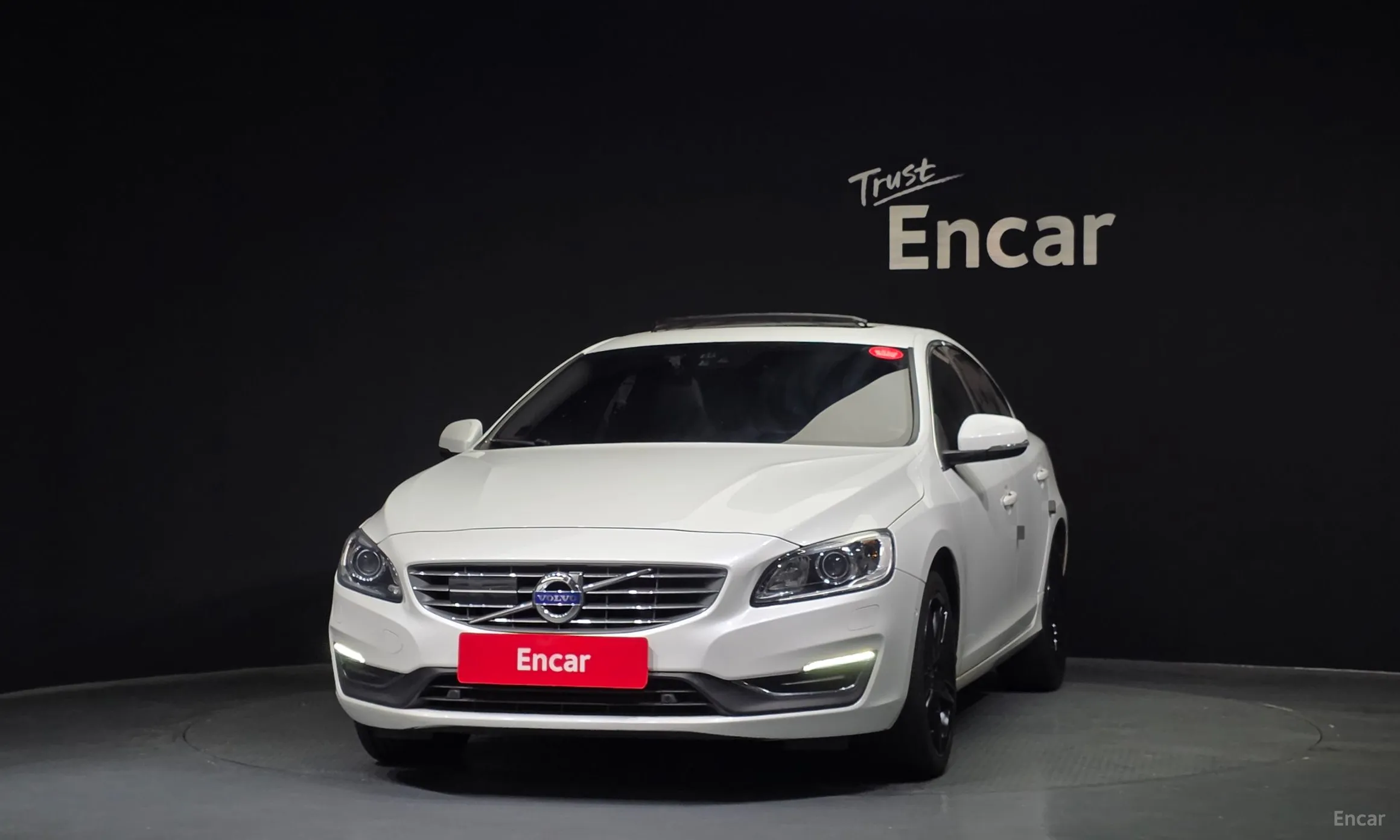 Volvo S60 превью 3