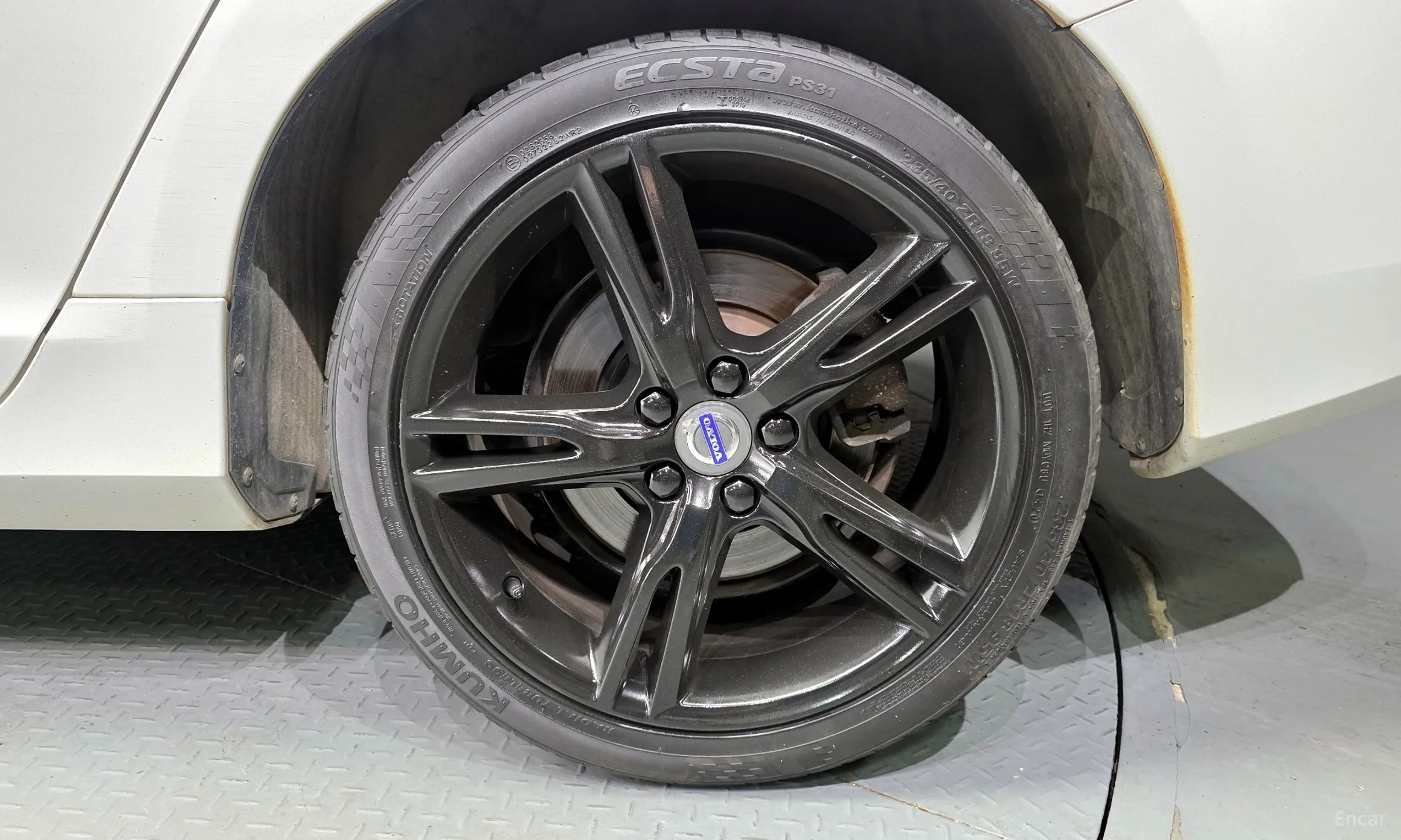 Volvo S60 превью 5