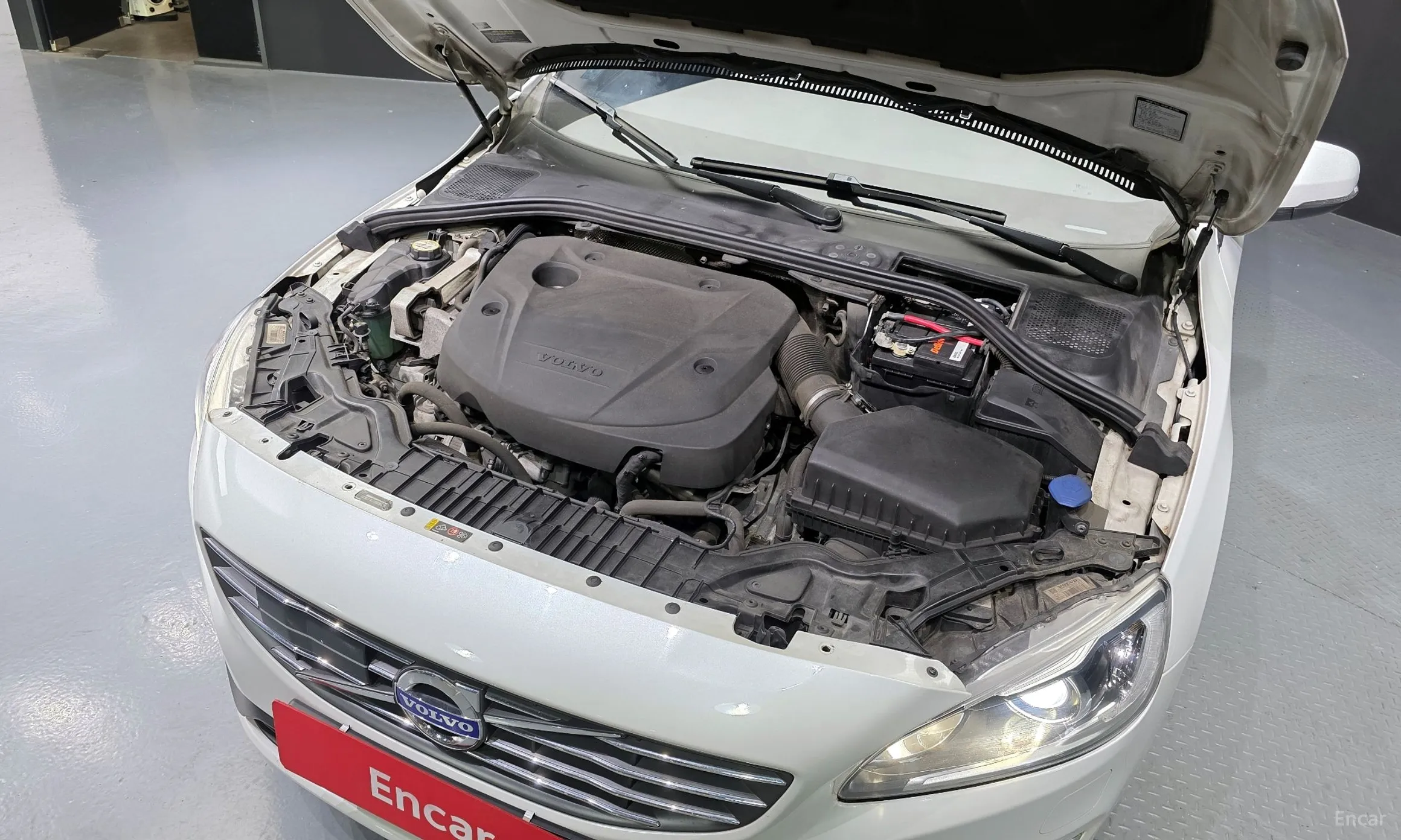 Volvo S60 превью 6