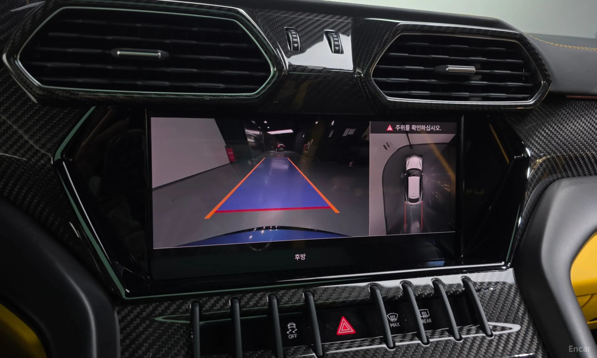 Lamborghini Urus превью 15