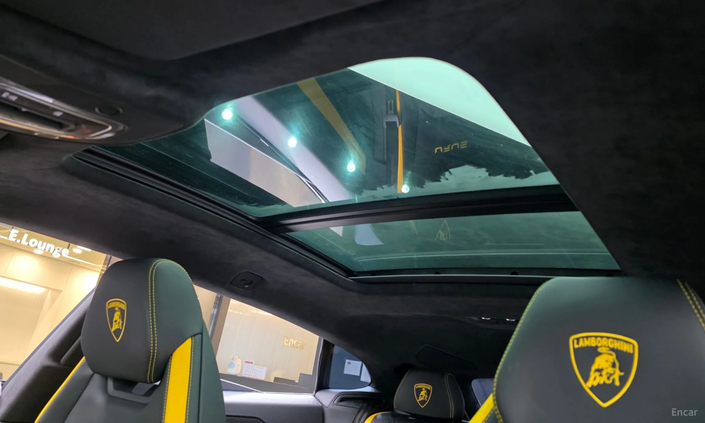 Lamborghini Urus превью 18