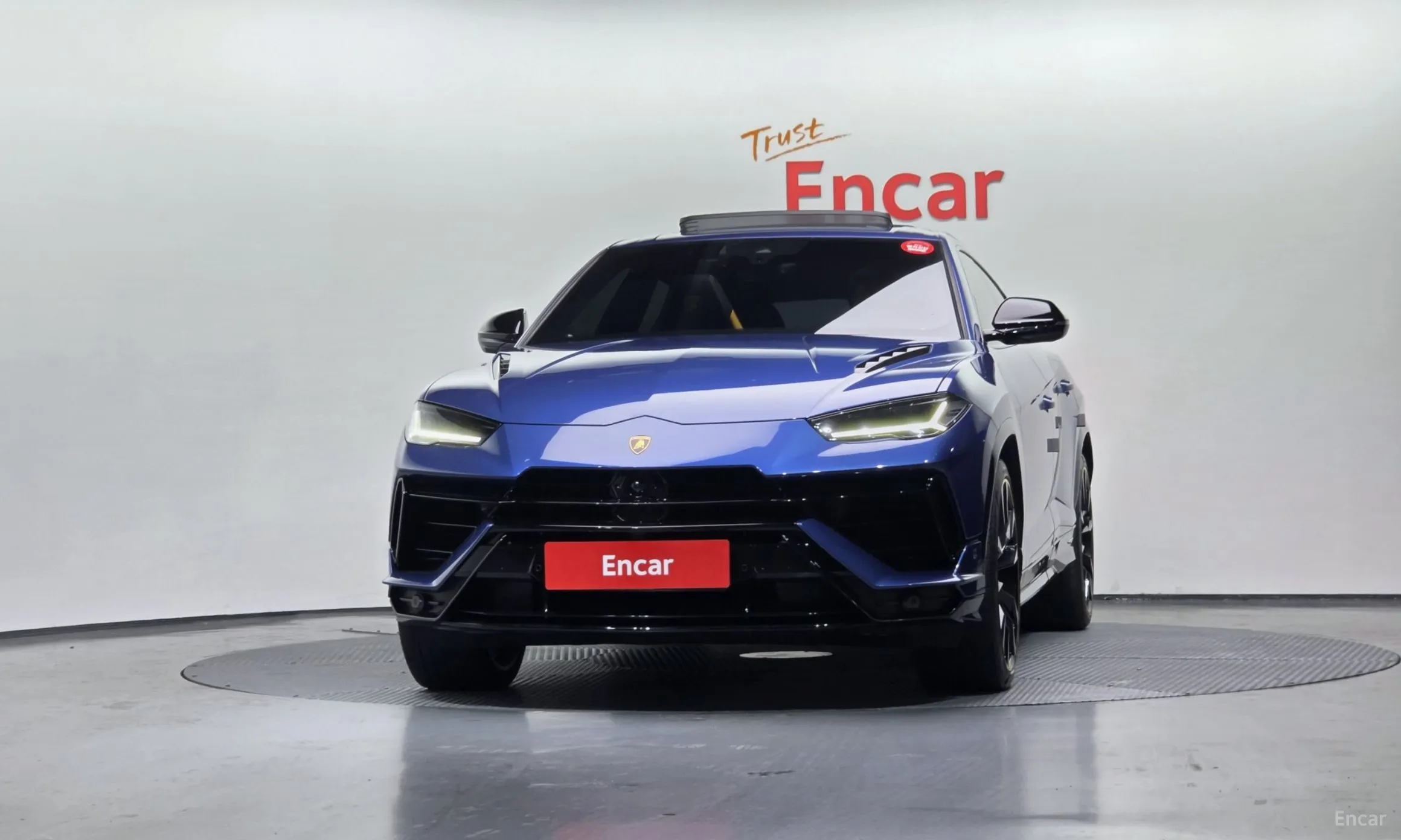 Lamborghini Urus превью 3