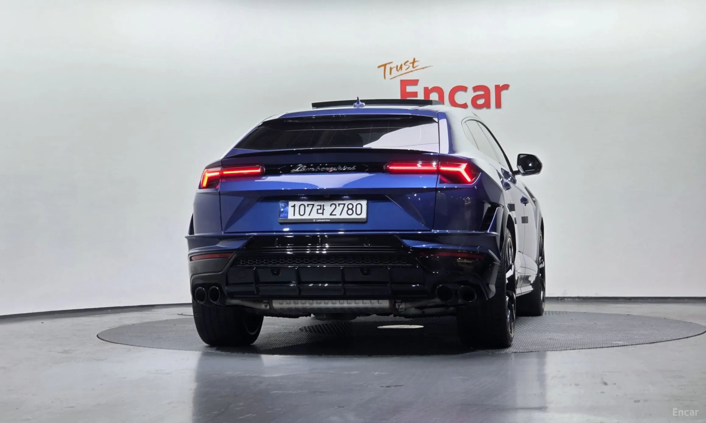 Lamborghini Urus превью 4