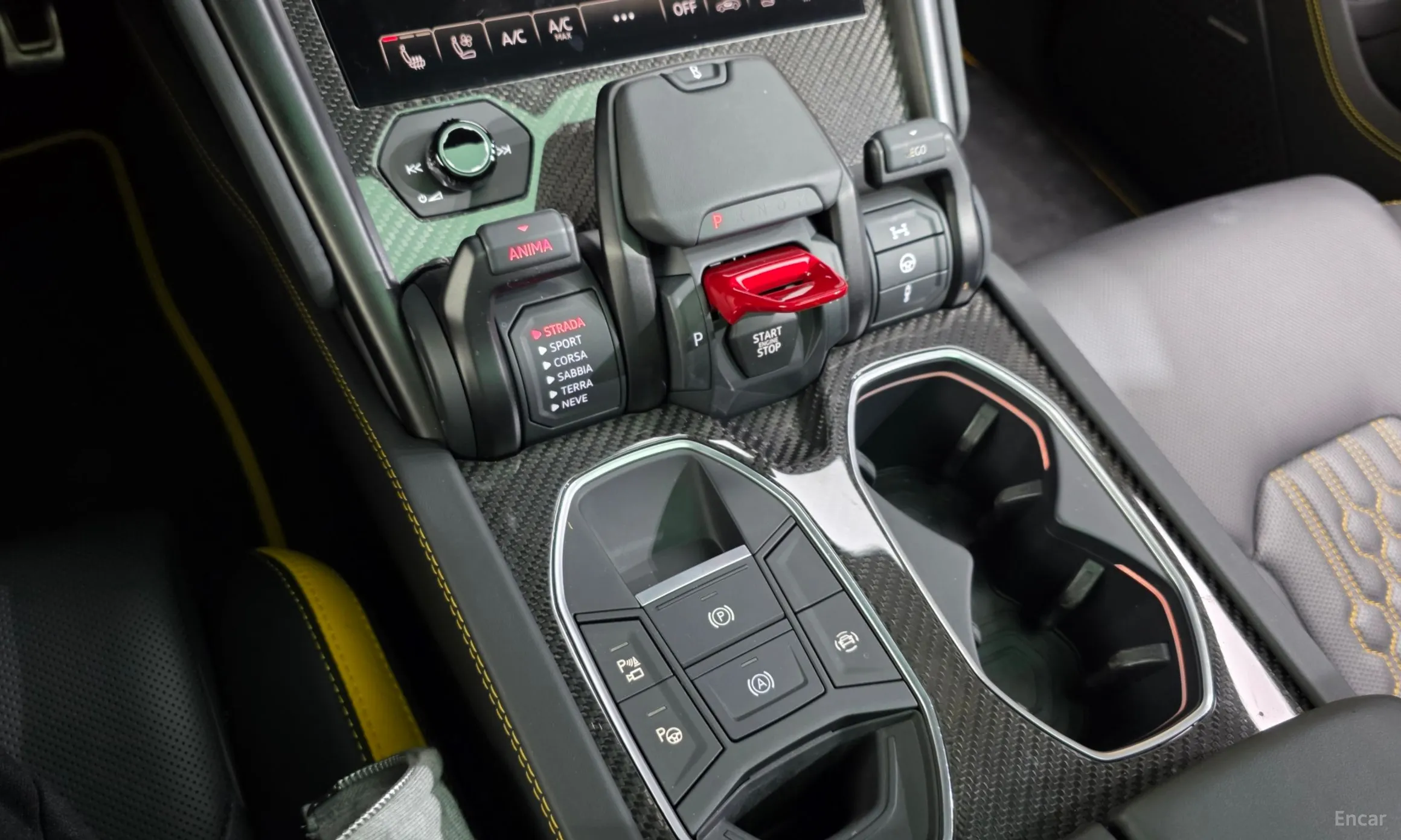 Lamborghini Urus превью 9