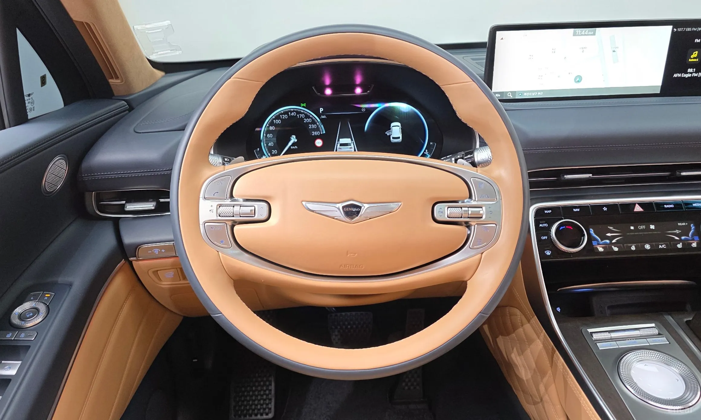 Genesis GV80 превью 13