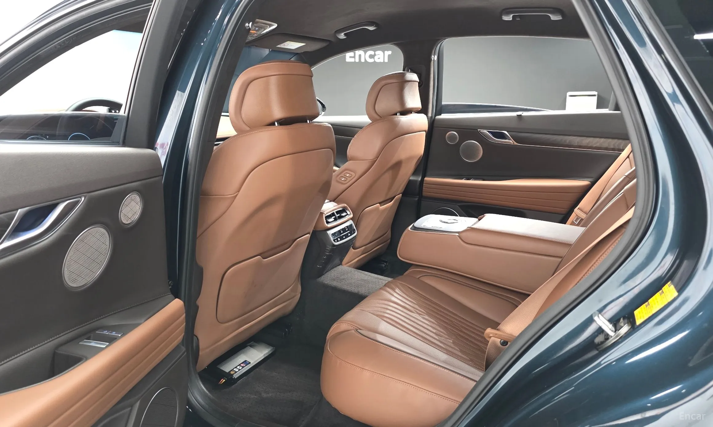 Genesis G80 (RG3) превью 12