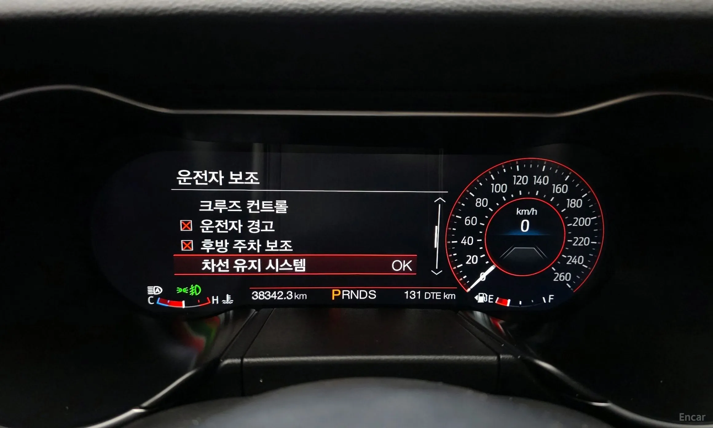 Ford Mustang превью 8