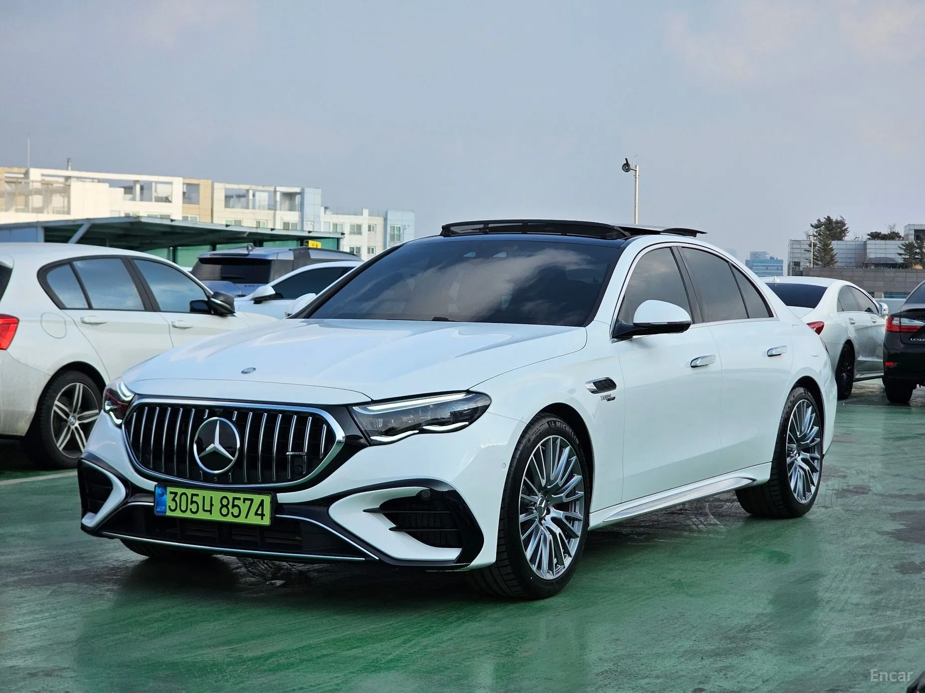 E-Class W214