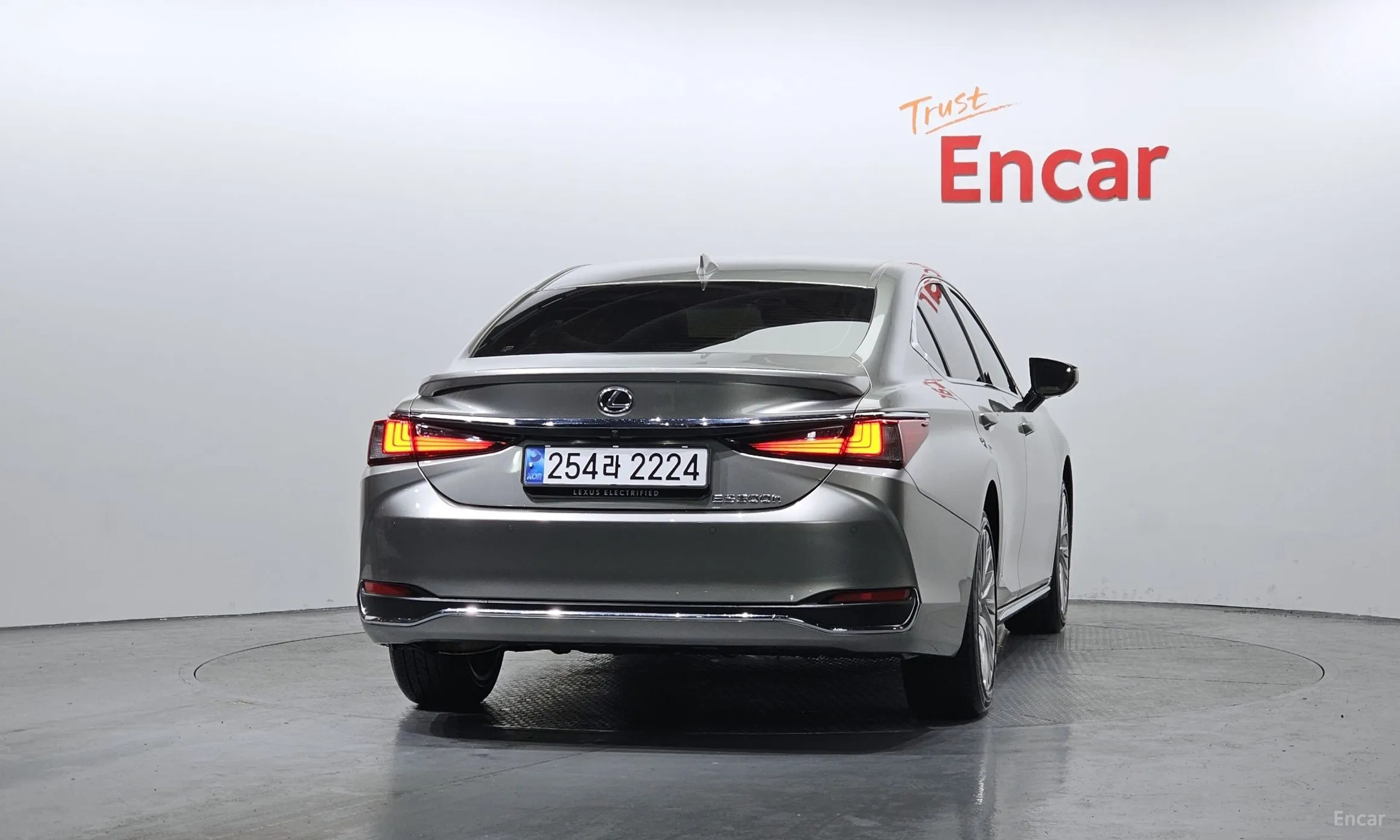 Lexus ES300h 7th Generation превью 4