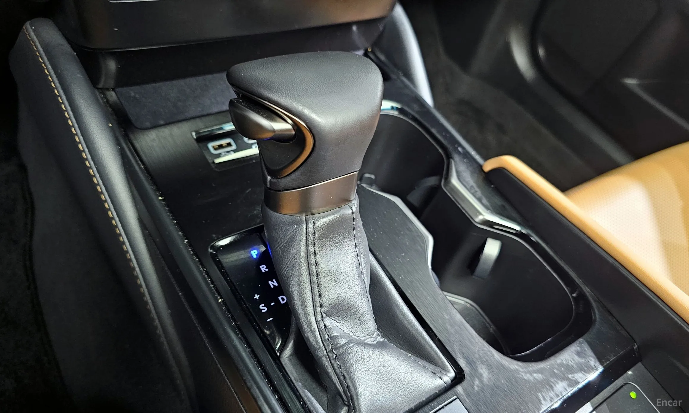 Lexus ES300h 7th Generation превью 9