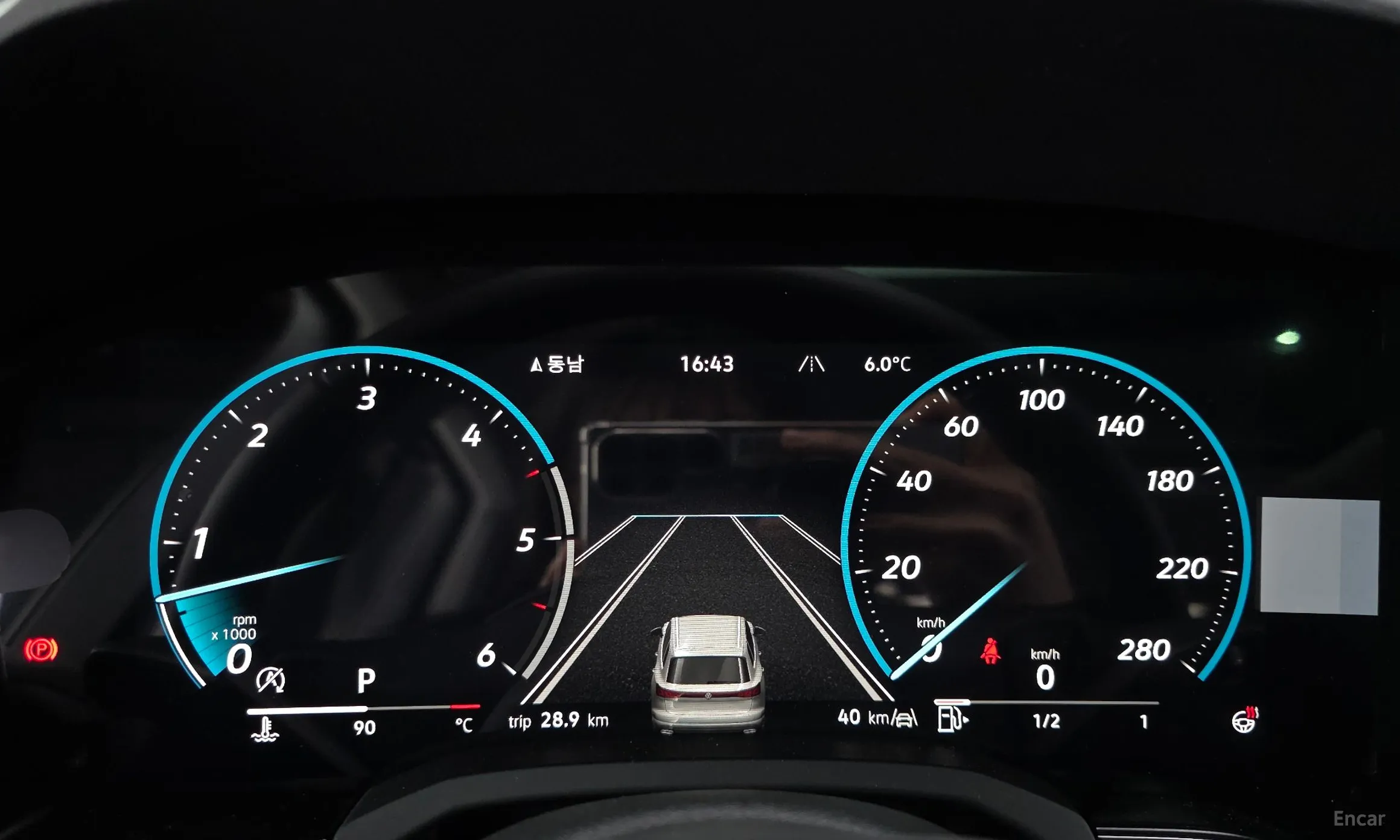 Volkswagen Touareg 3rd Generation превью 8