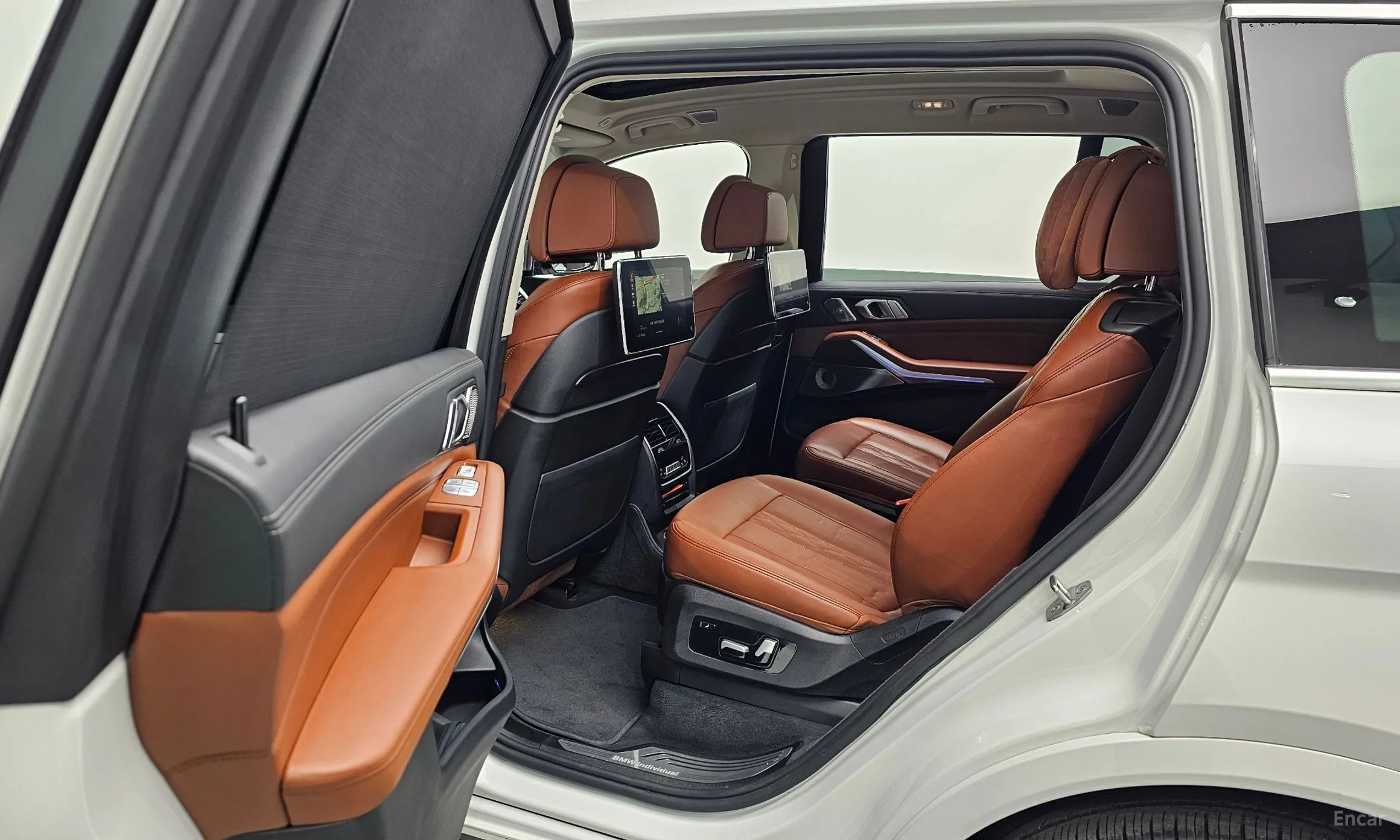 BMW X7 (G07) превью 12