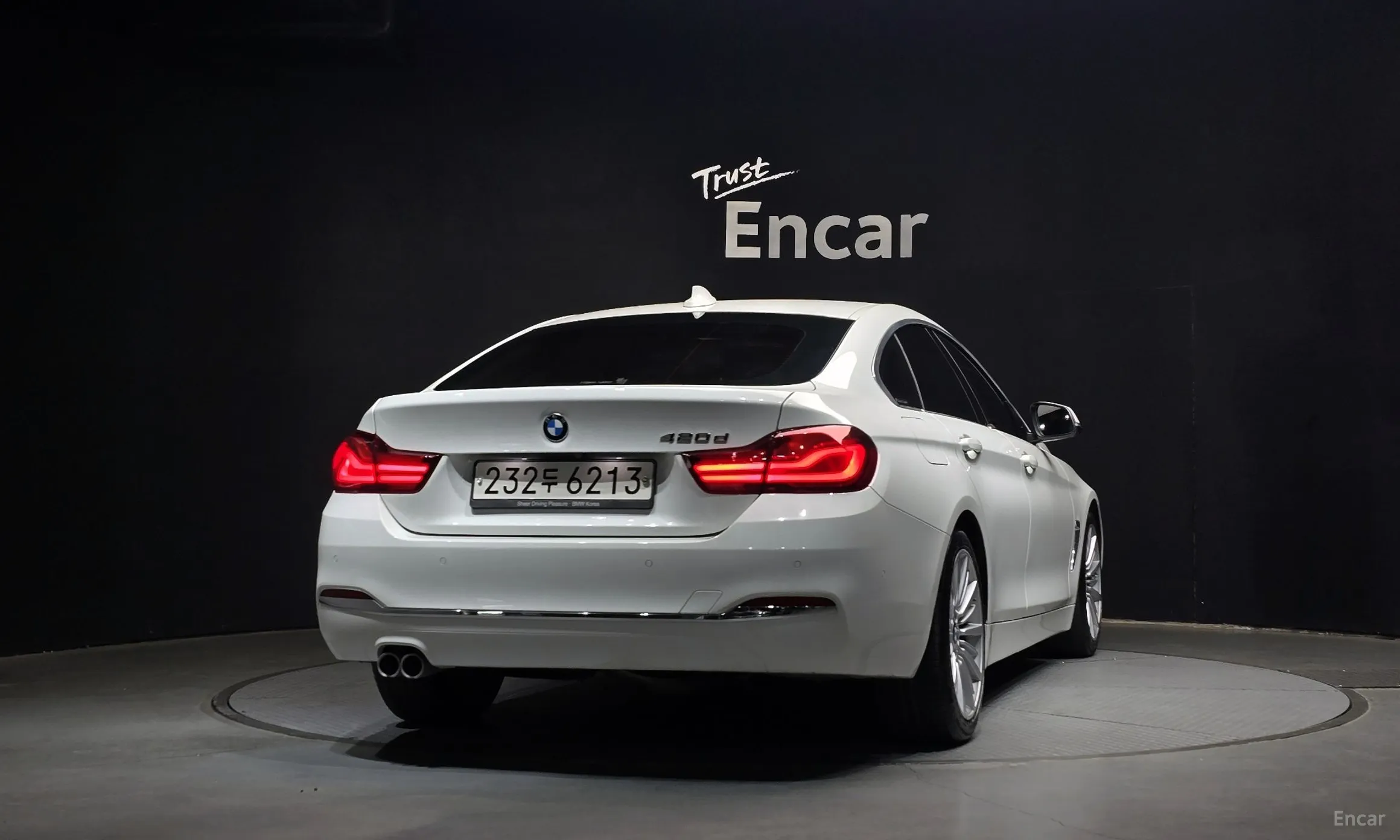 BMW Series 4 (F32) превью 4