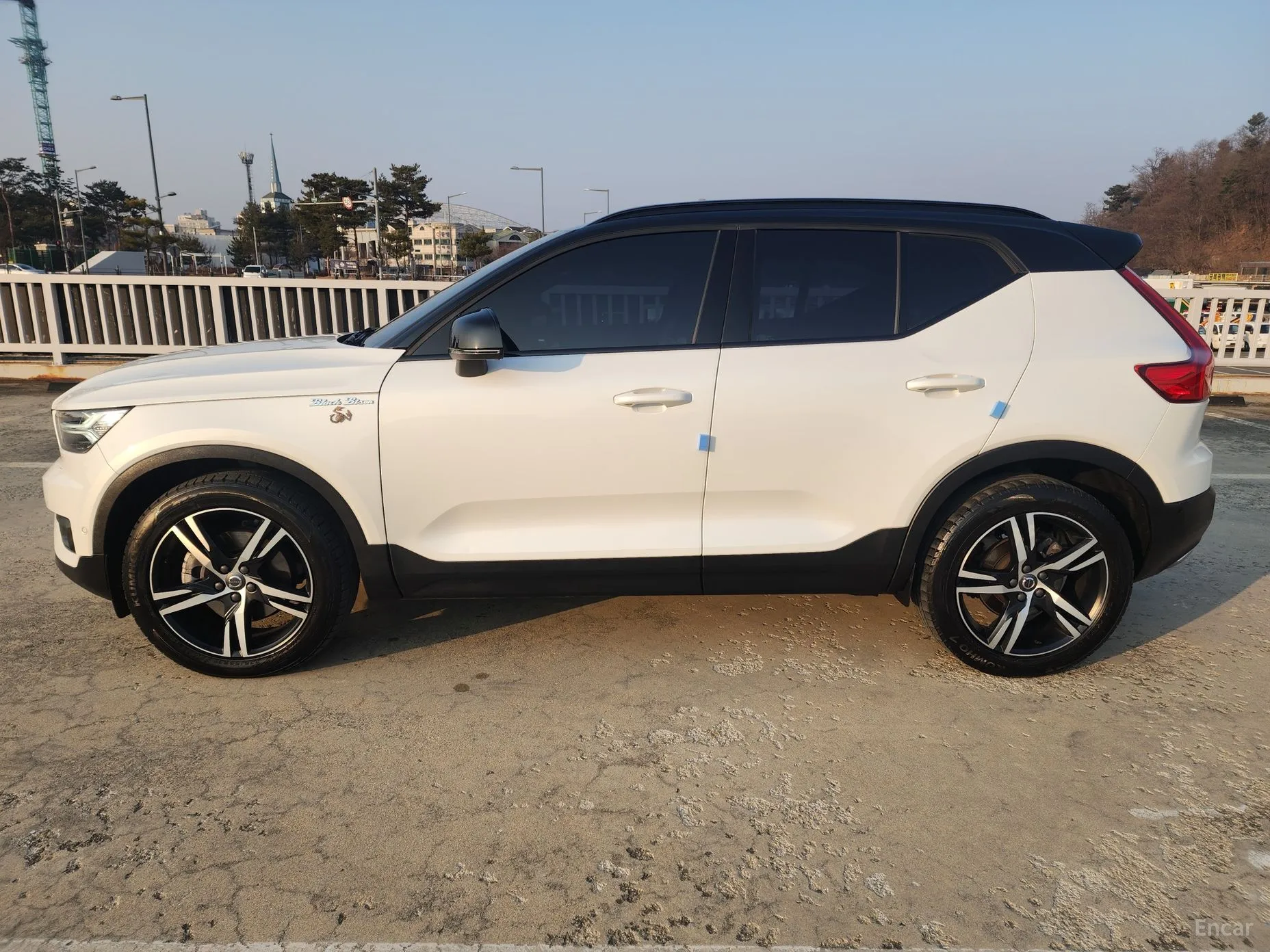Volvo XC40 превью 16