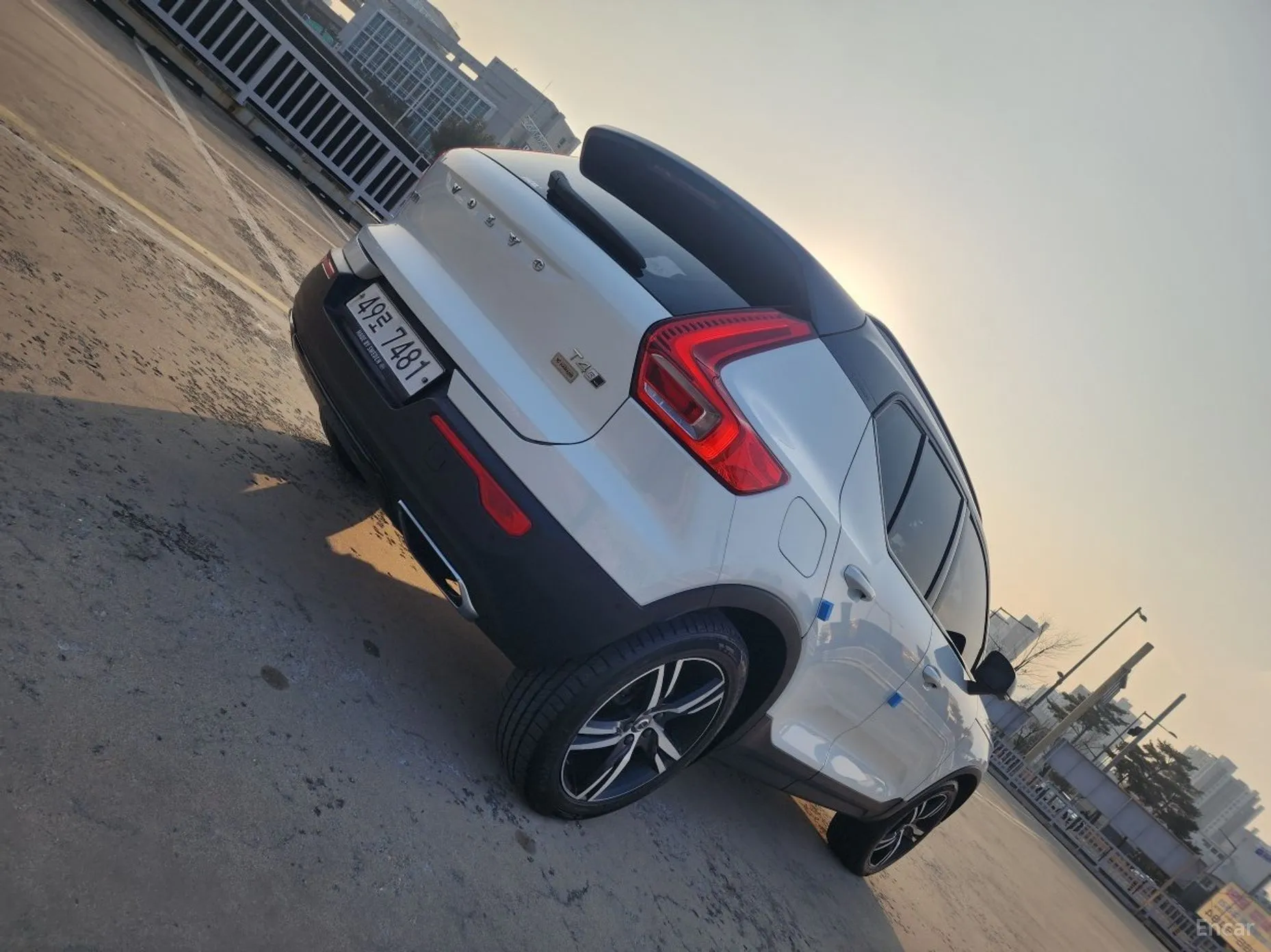 Volvo XC40 превью 19