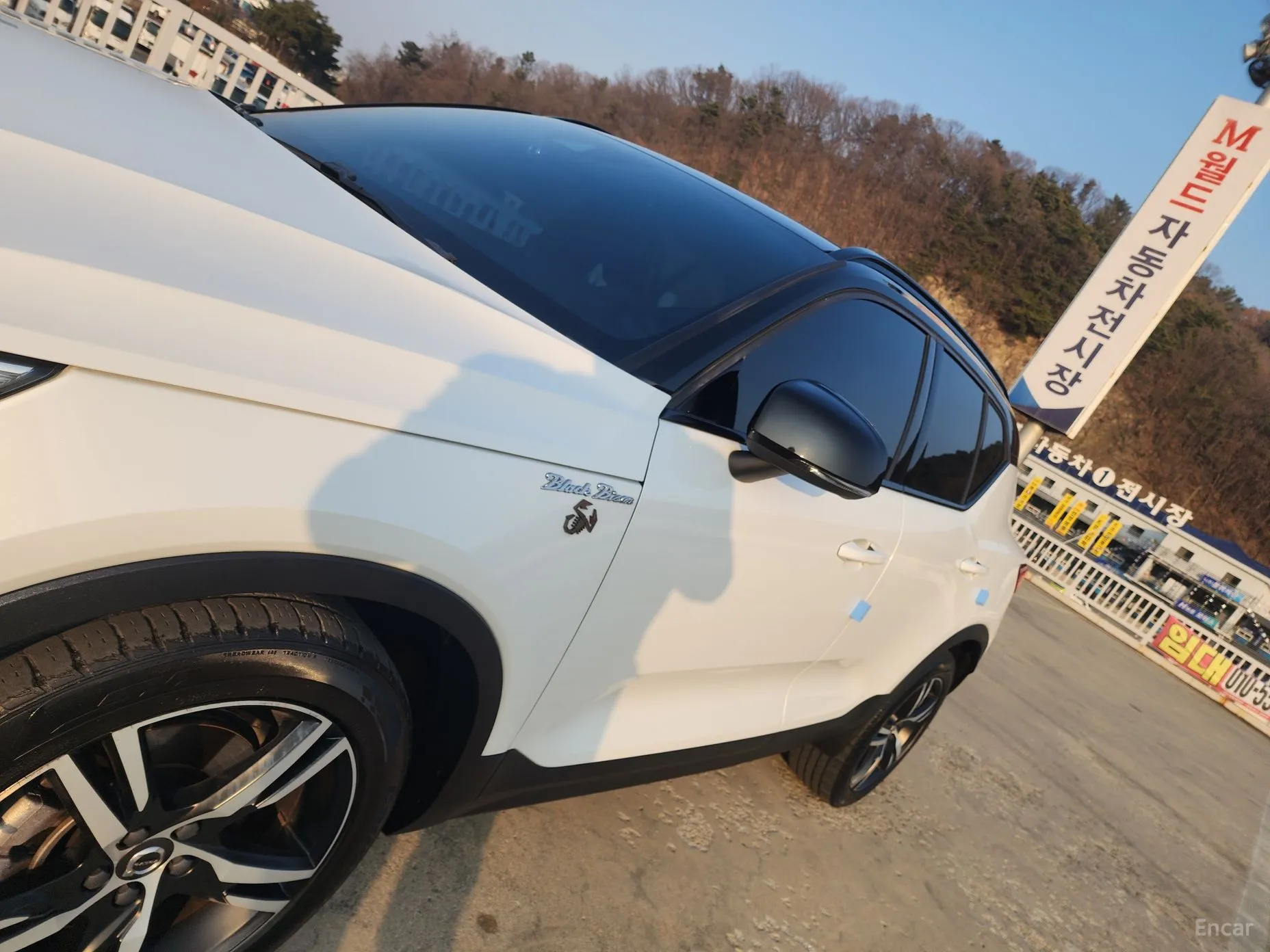 Volvo XC40 превью 20