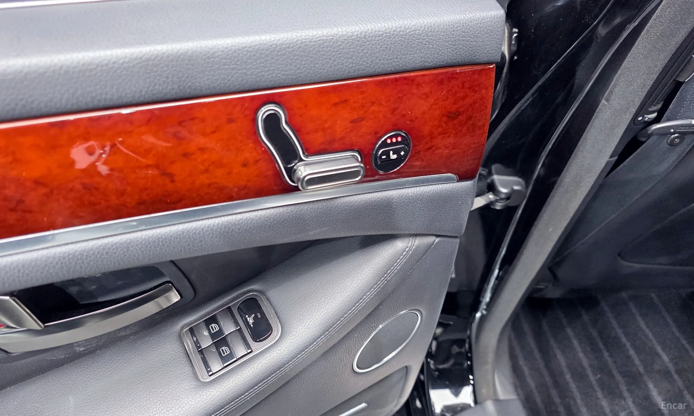 KG Mobility (SsangYong) Chairman W превью 17