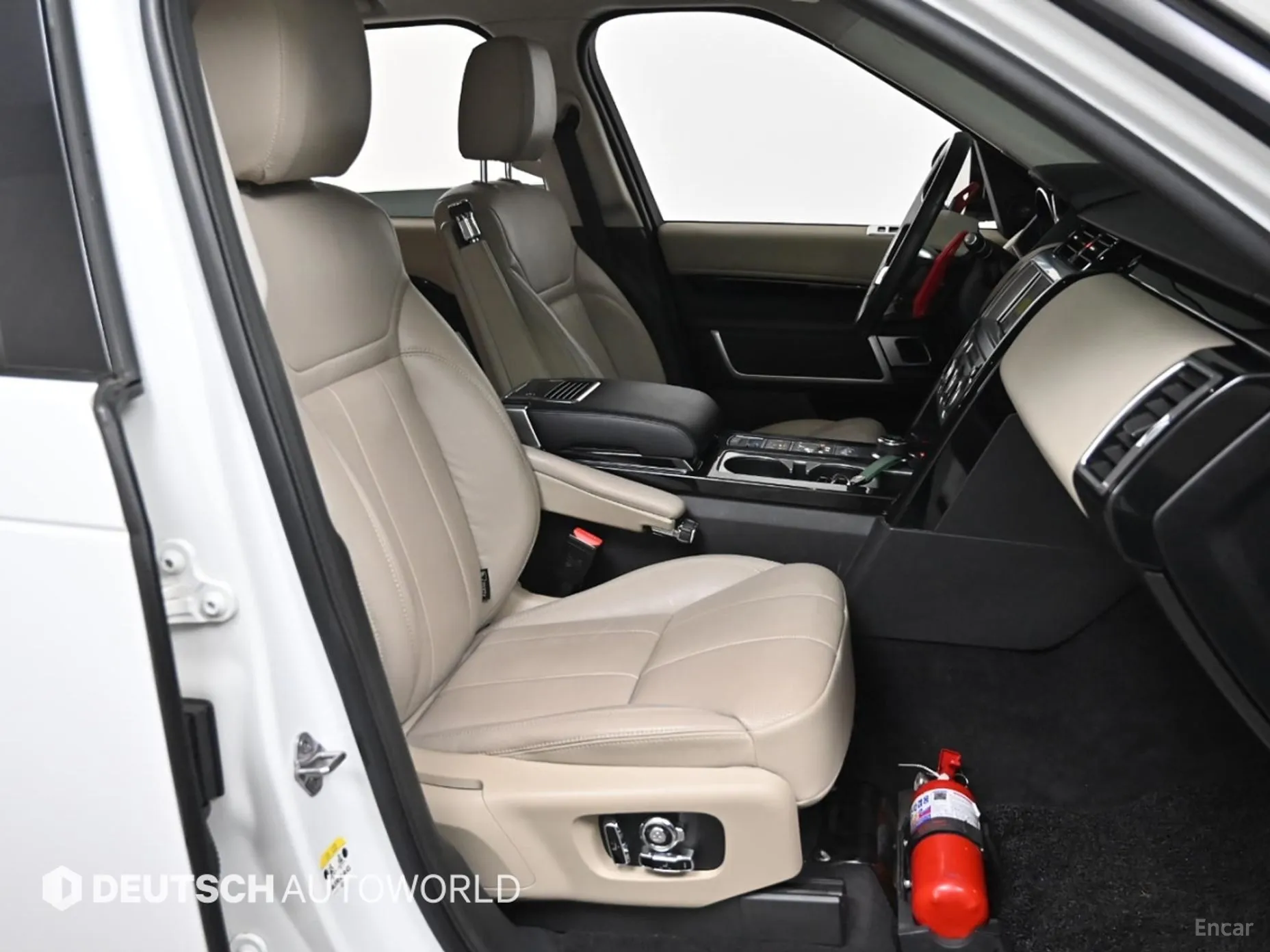 Land Rover Discovery 5 превью 10