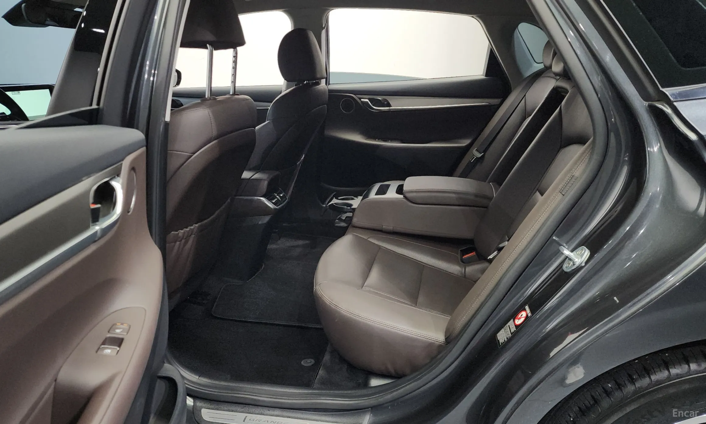 Hyundai Grandeur IG превью 11