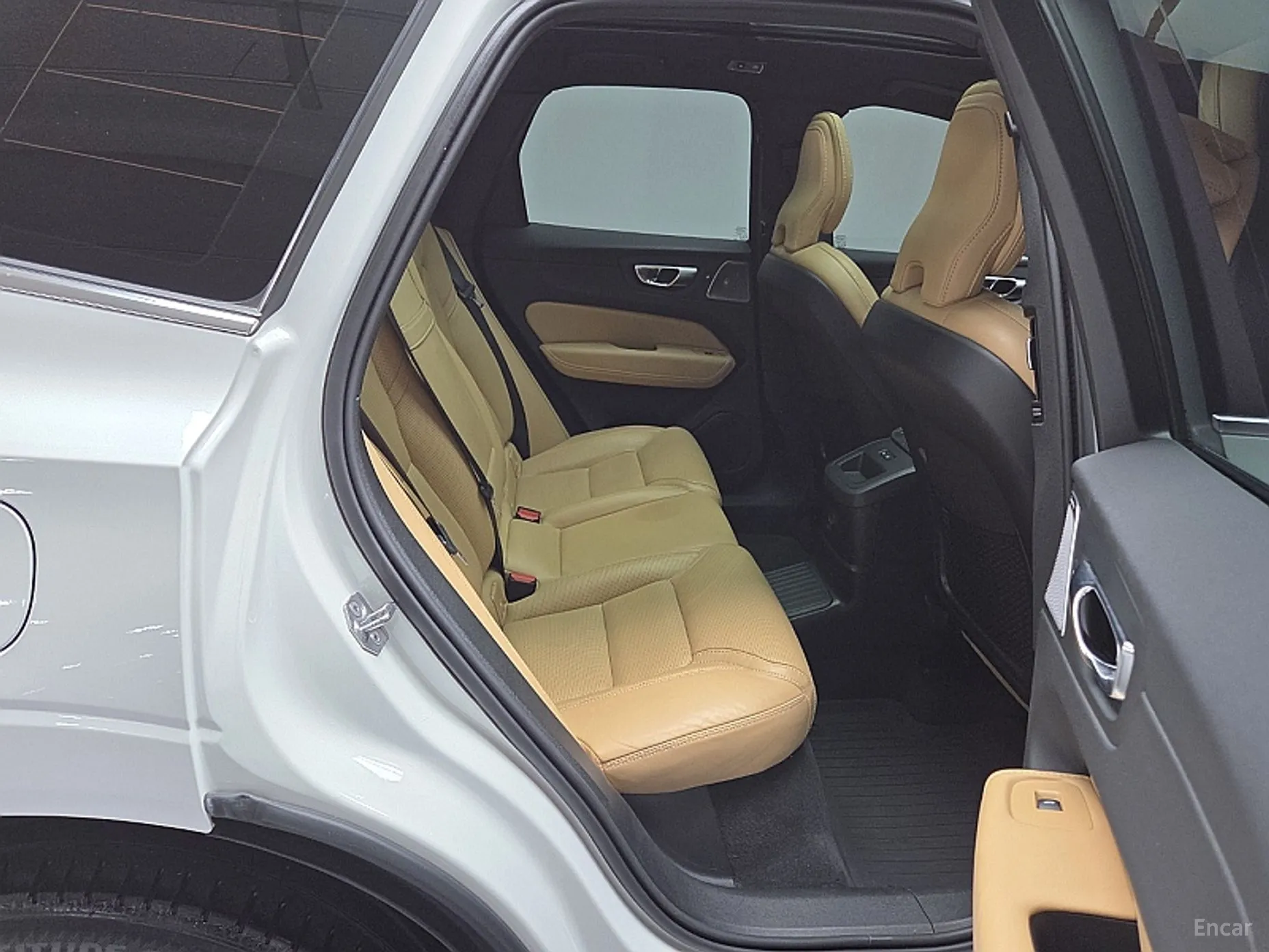 Volvo XC60 Gen 2 превью 15