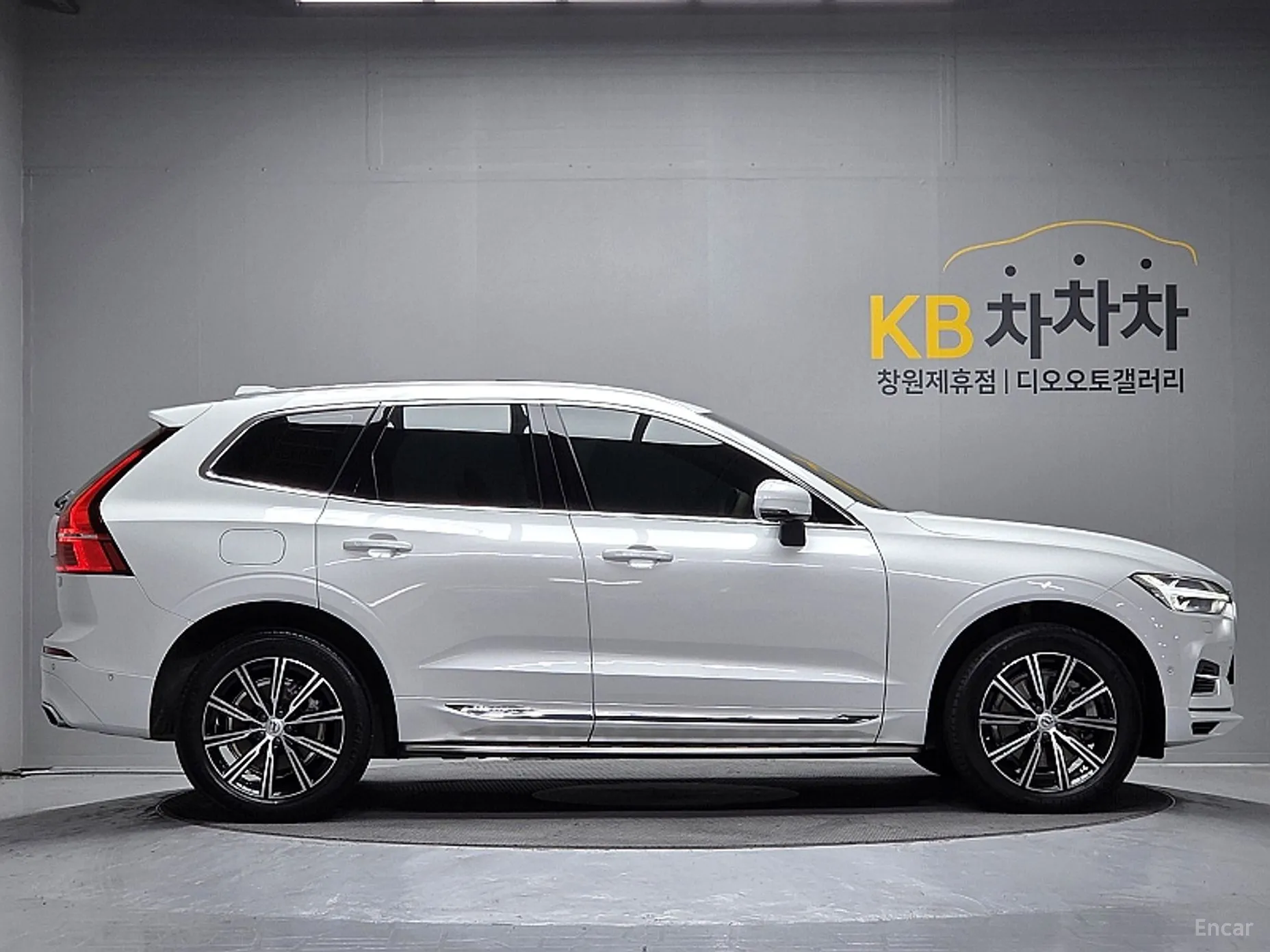 Volvo XC60 Gen 2 превью 7