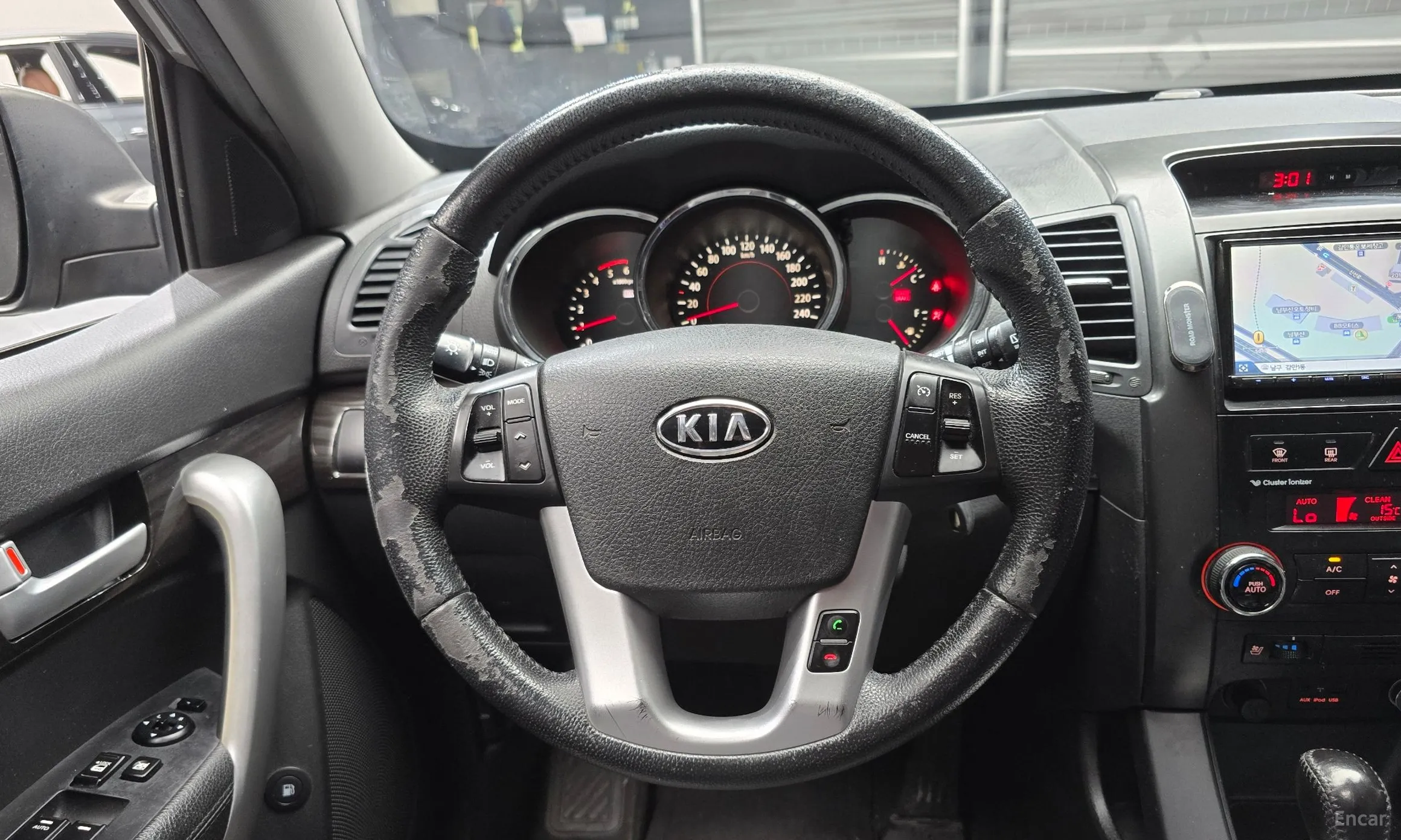 Kia Sorrento R превью 14