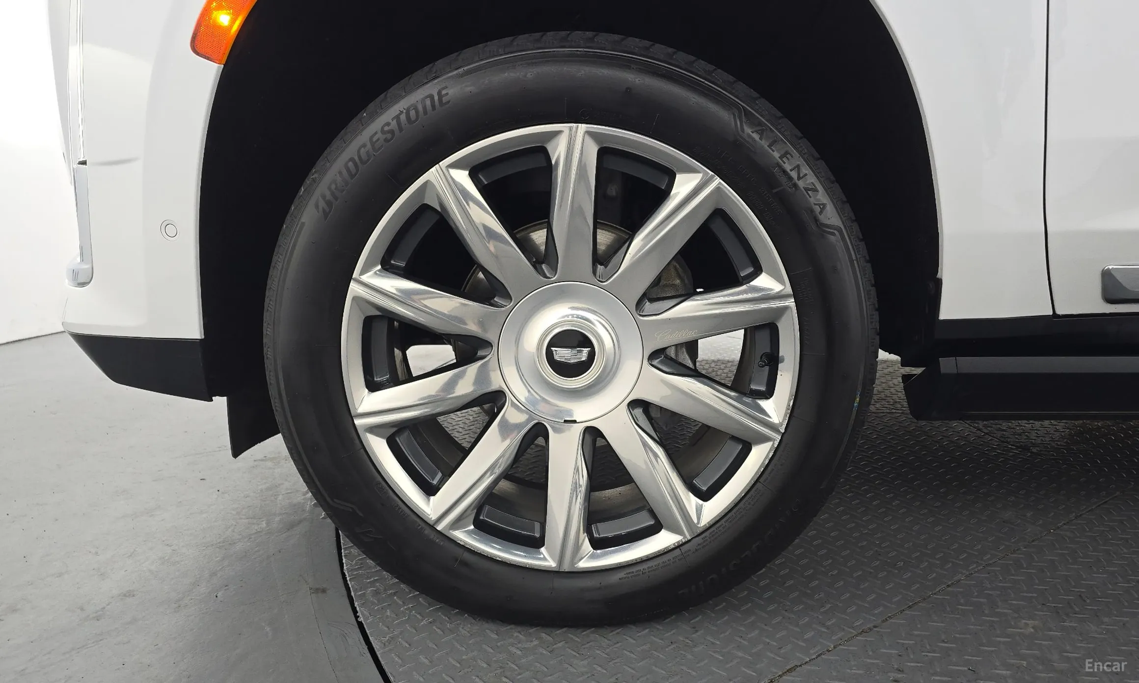 Cadillac Escalade 5th Generation превью 5