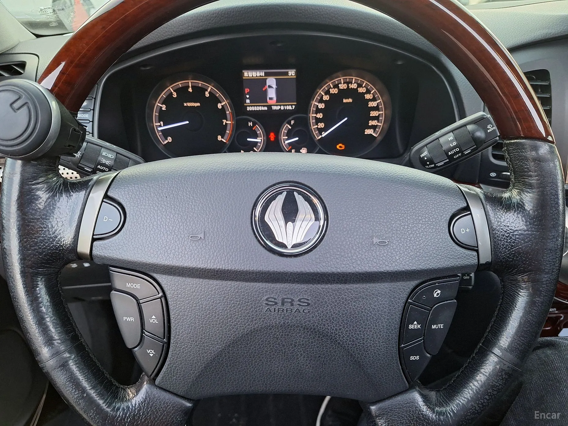 KG Mobility (SsangYong) Chairman W превью 13