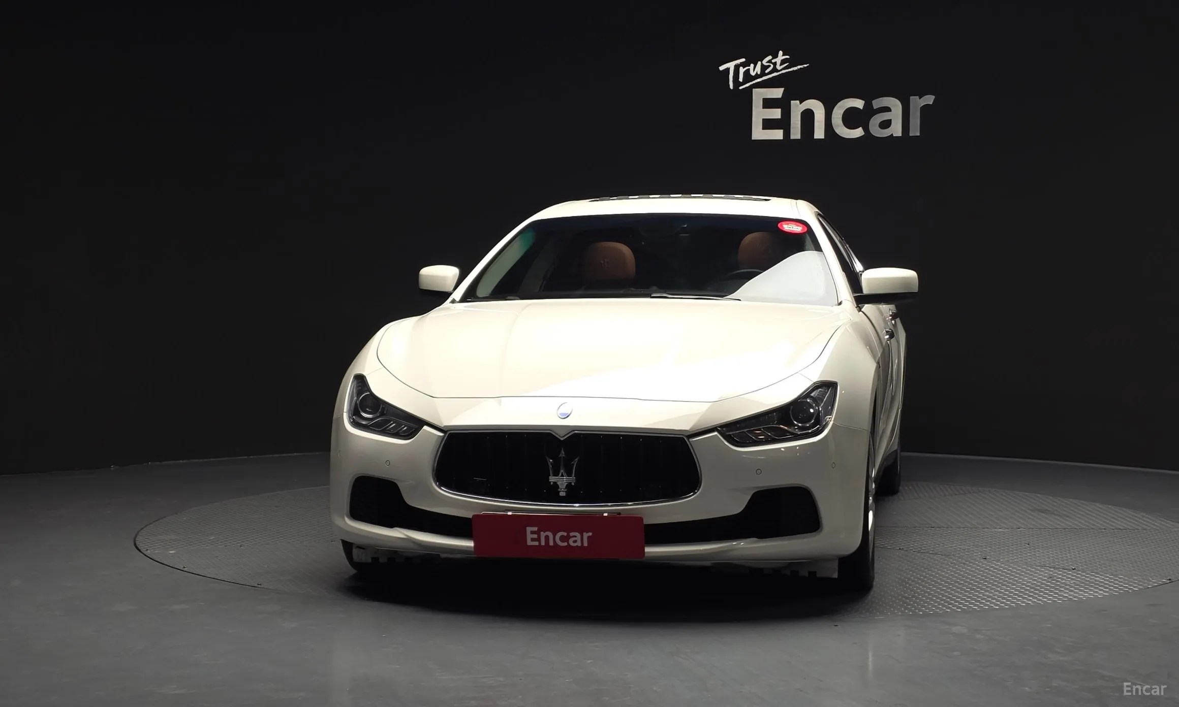 Maserati Ghibli превью 3