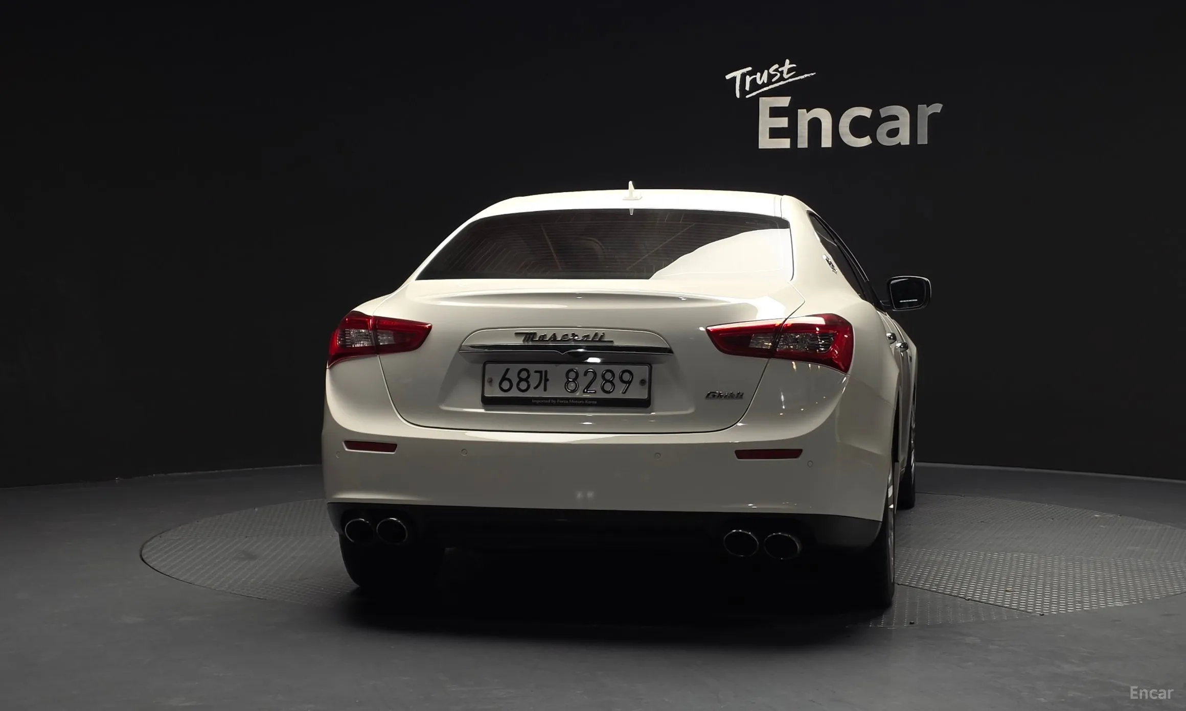 Maserati Ghibli превью 4