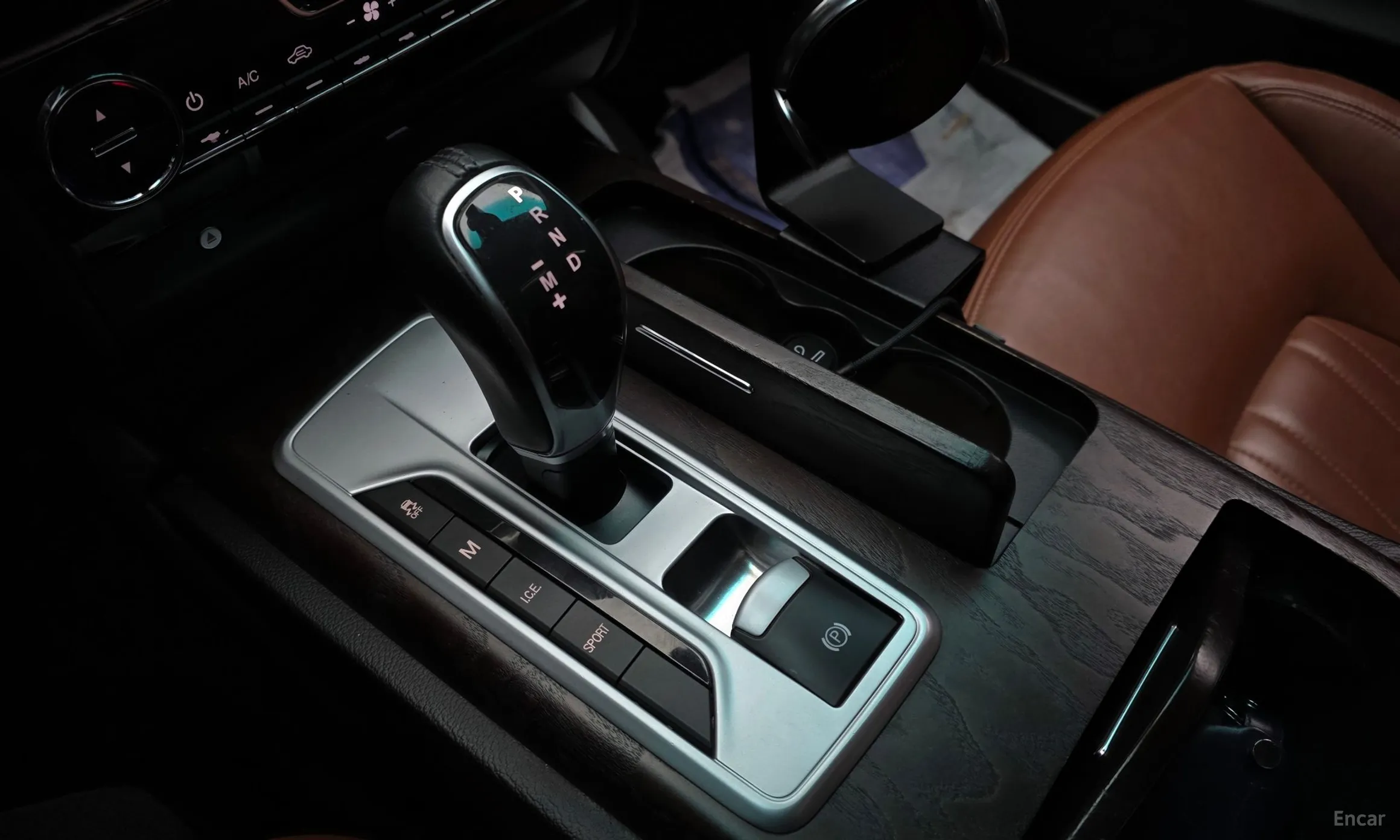 Maserati Ghibli превью 9