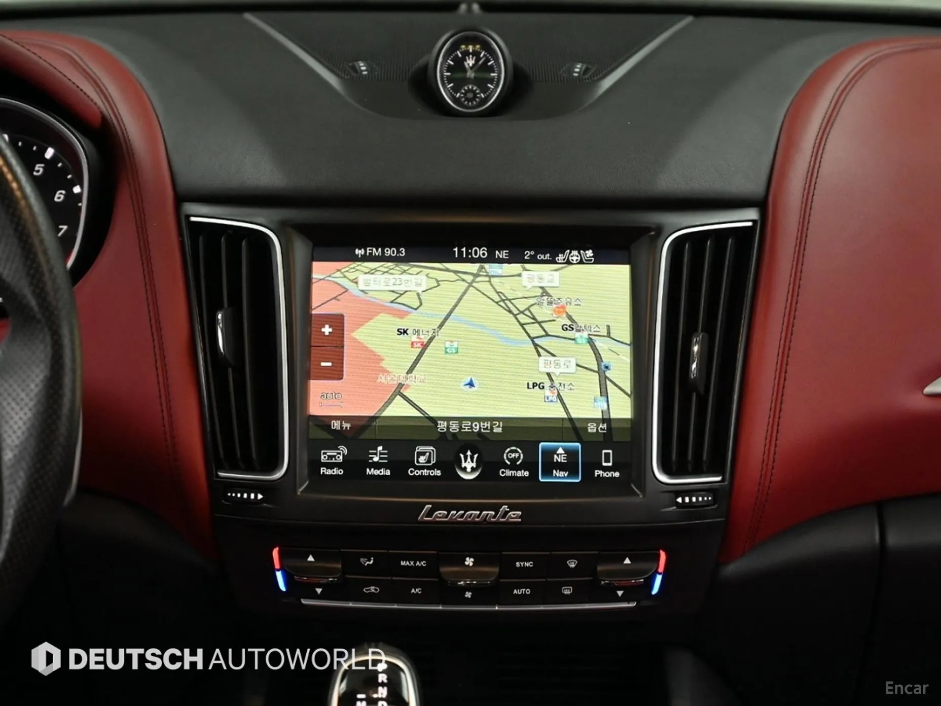 Maserati Levante превью 14
