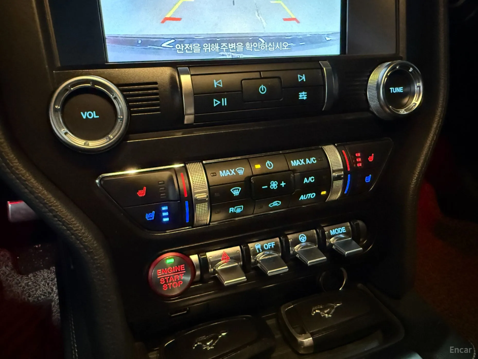 Ford Mustang превью 11