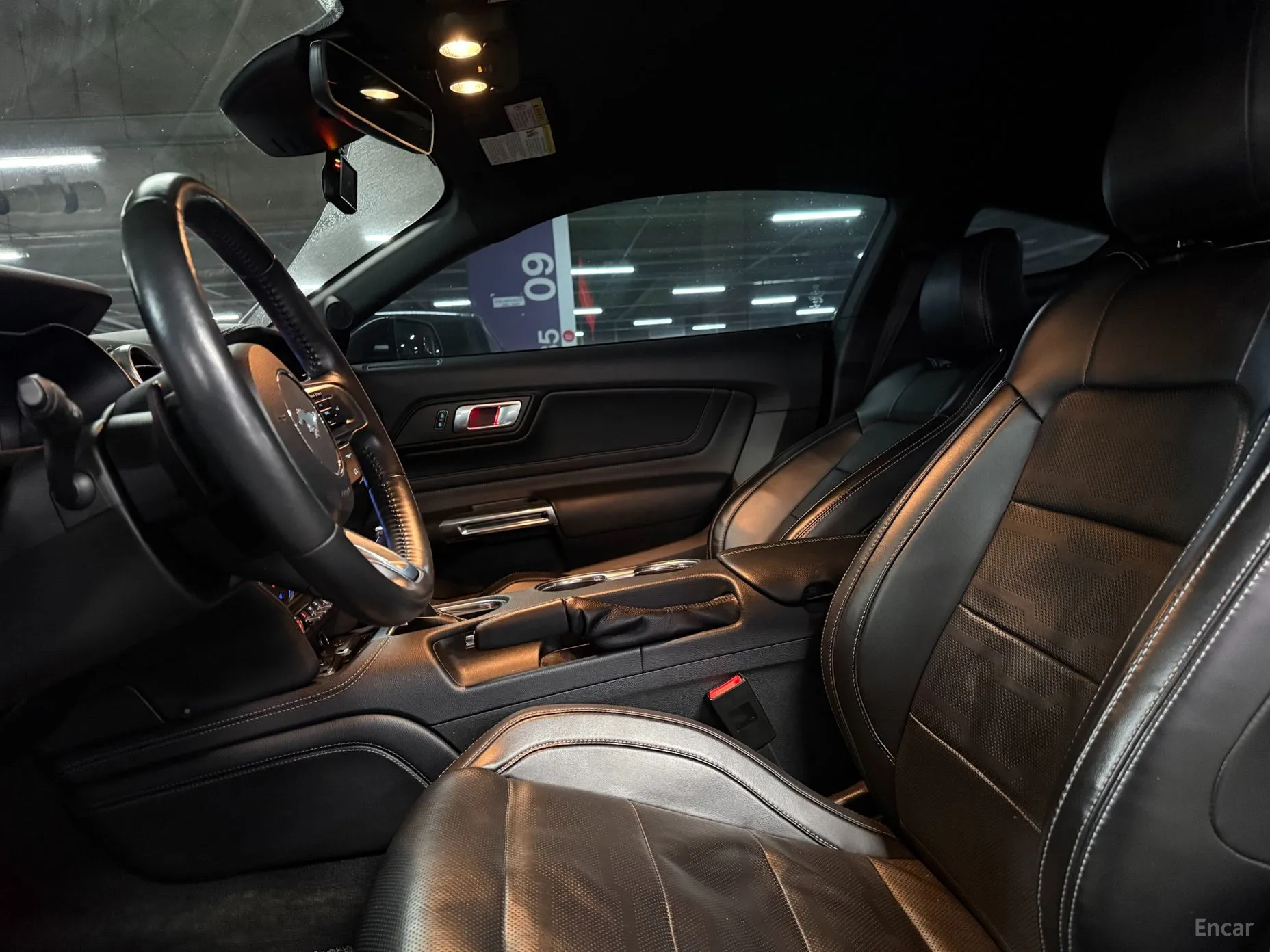 Ford Mustang превью 5