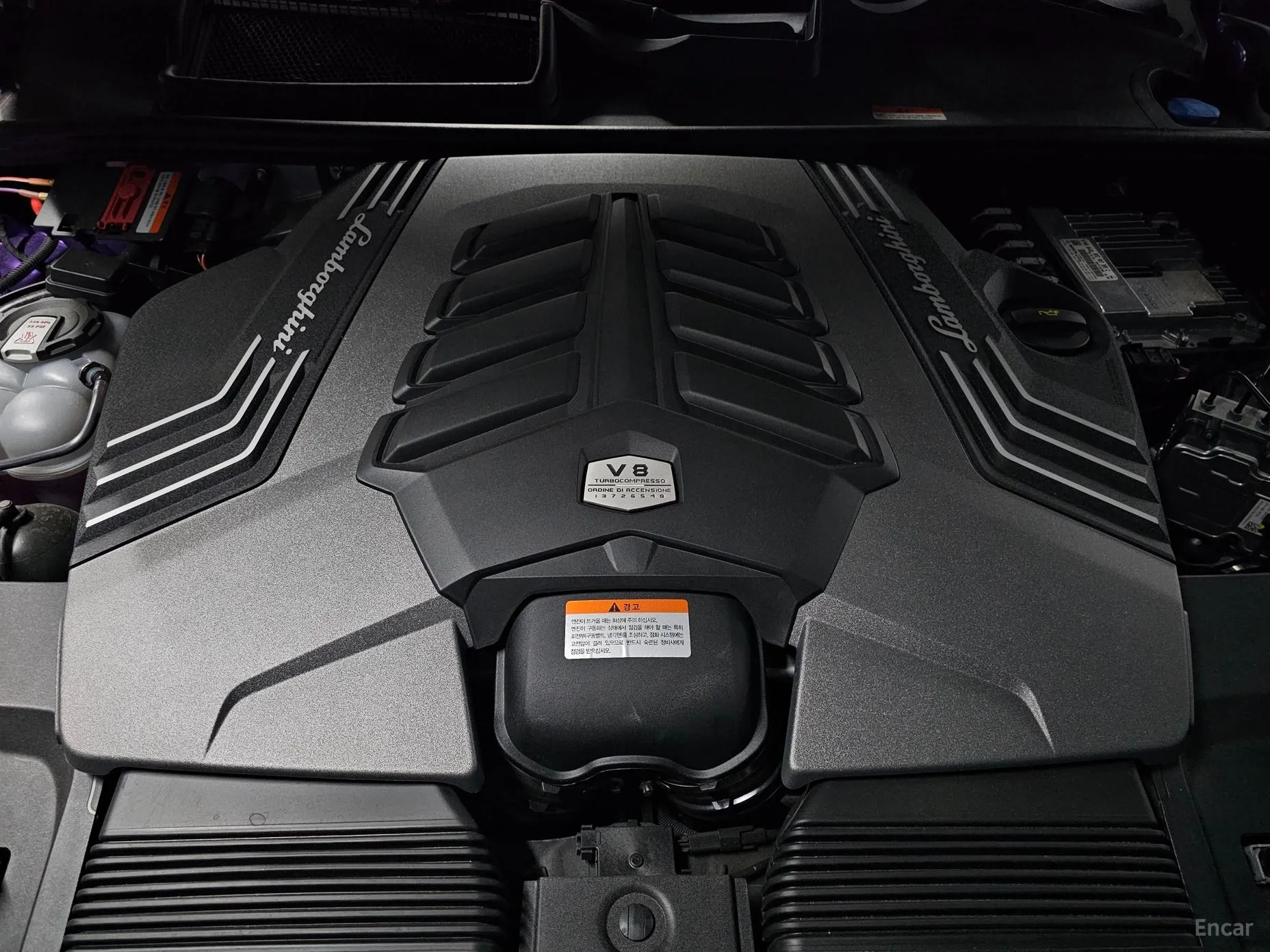 Lamborghini Urus превью 10