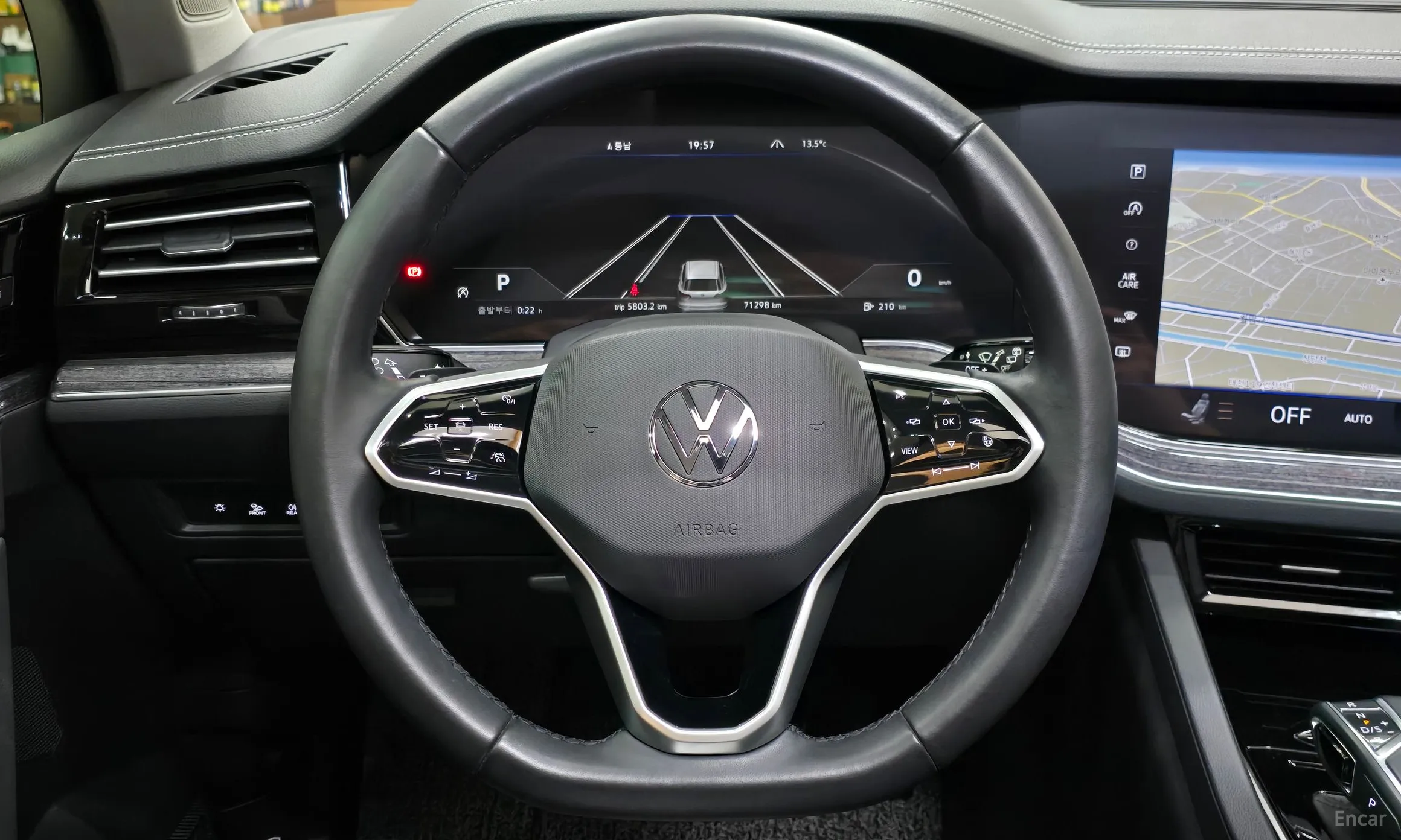 Volkswagen Touareg 3rd Generation превью 11