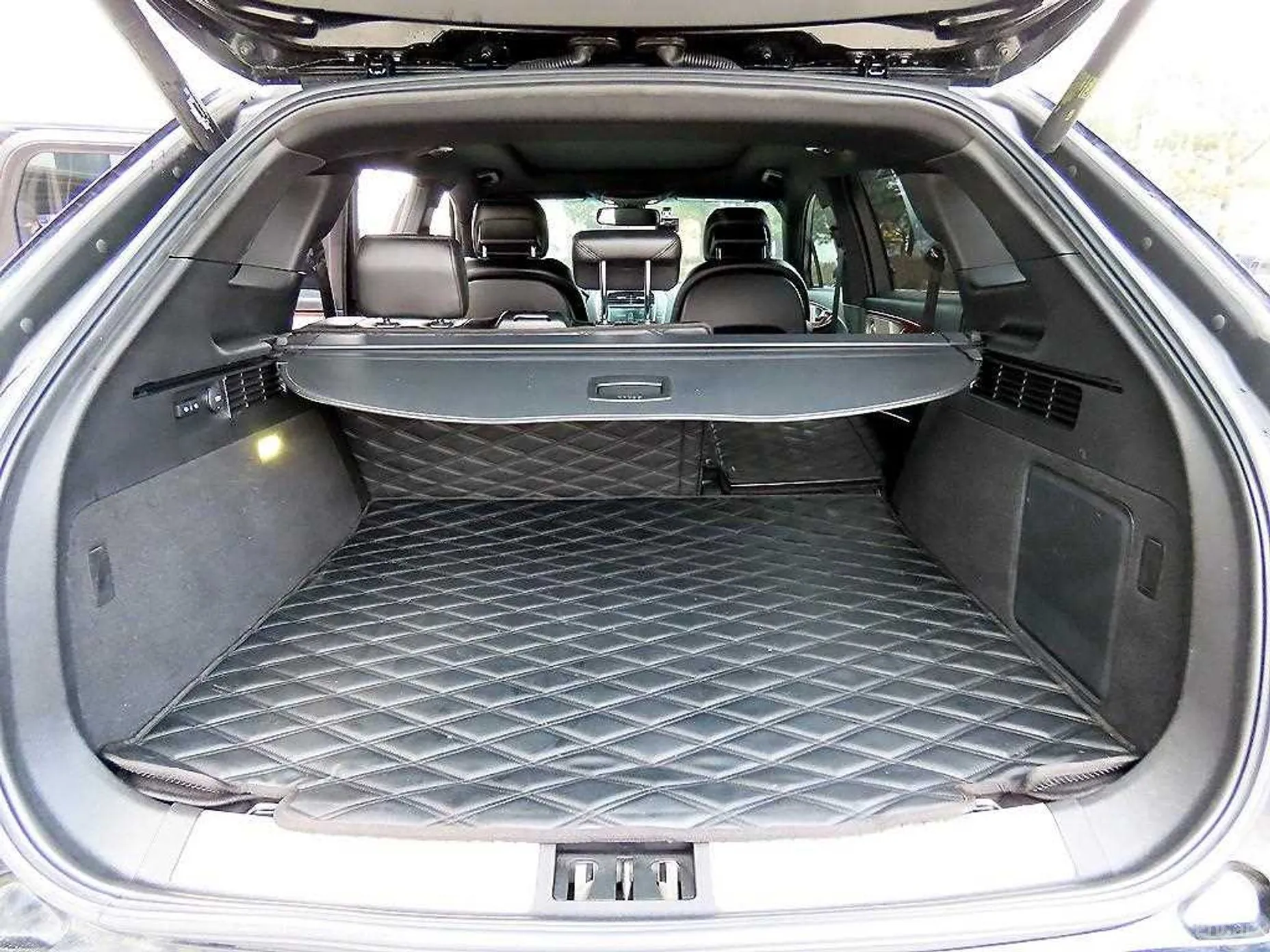 Lincoln MKX 2nd Generation превью 17