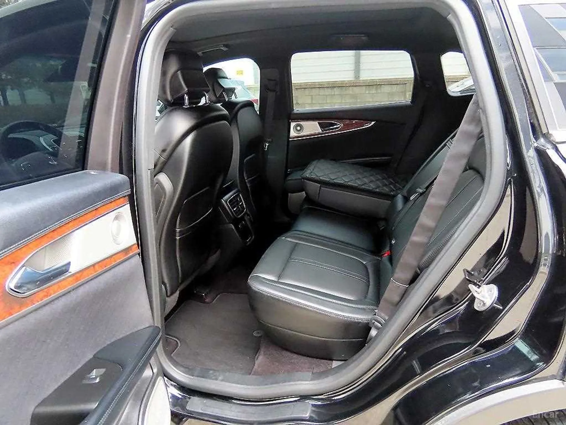 Lincoln MKX 2nd Generation превью 6