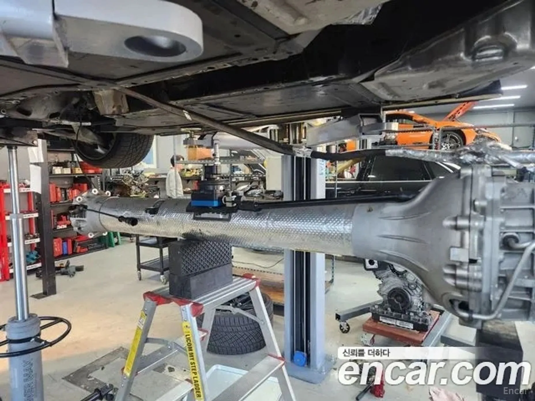 Chevrolet Corvette превью 19