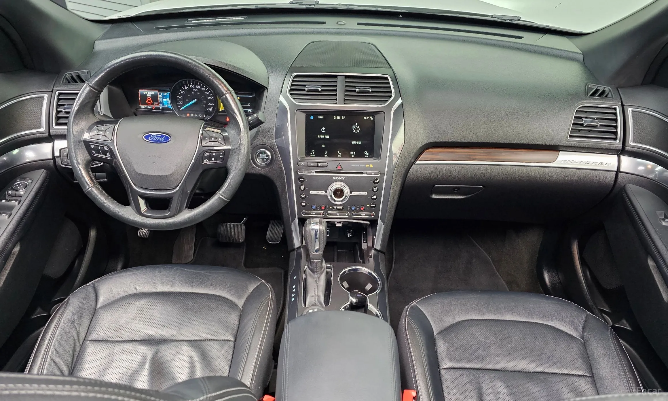 Ford Explorer превью 7