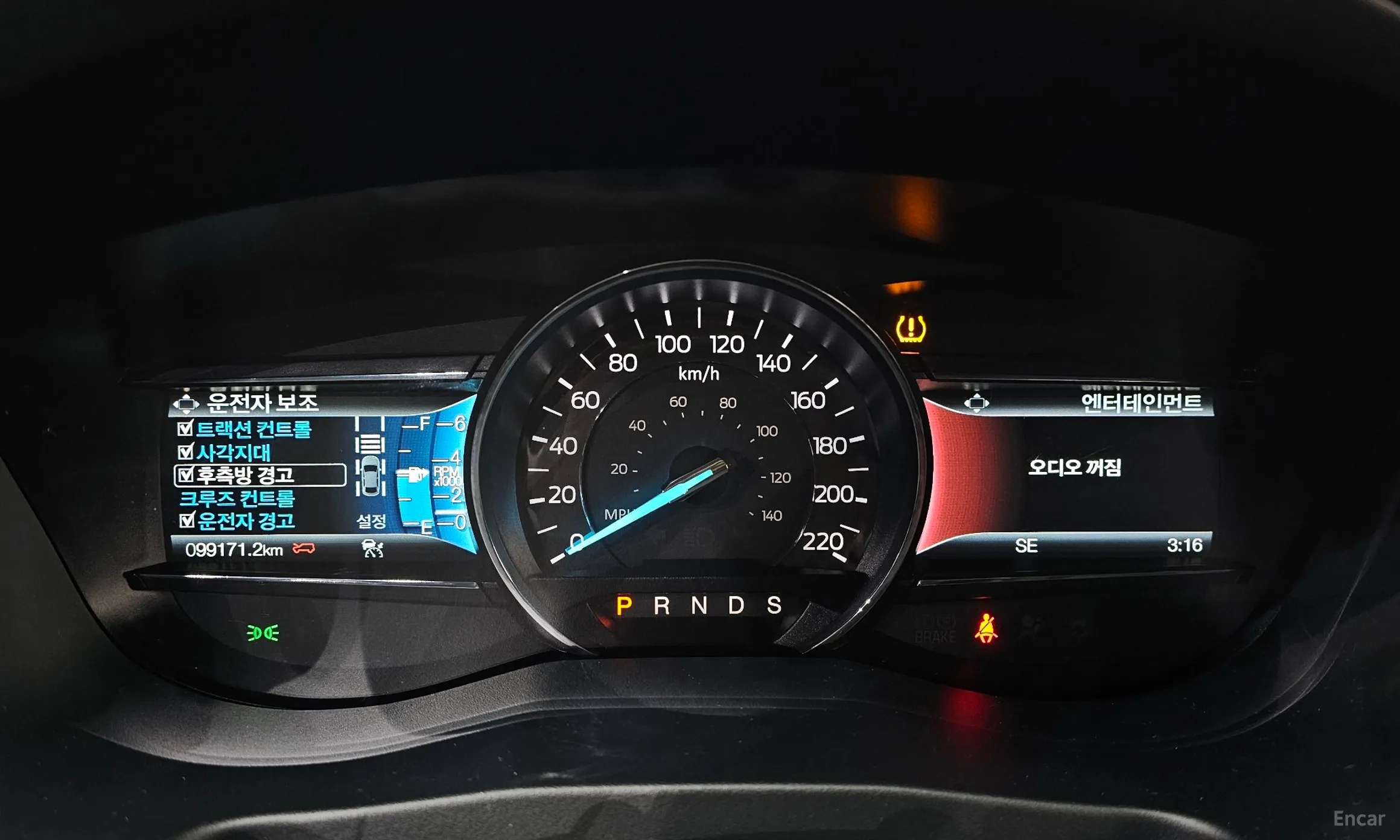 Ford Explorer превью 8