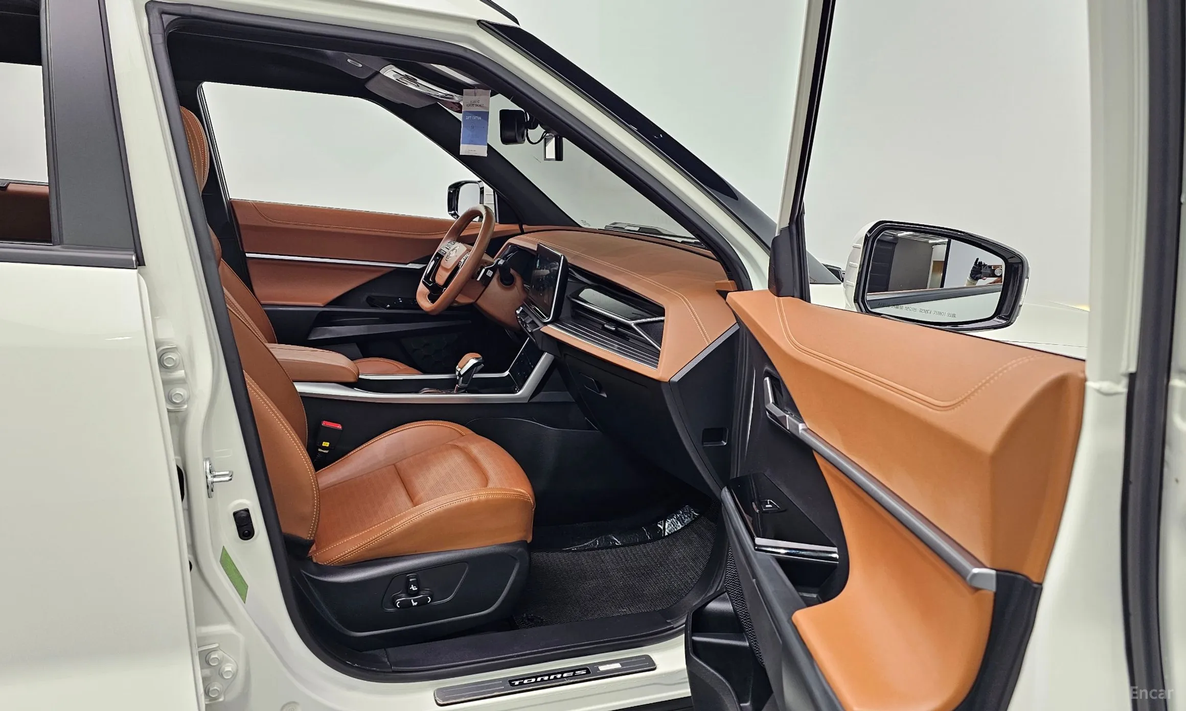 KG Mobility (SsangYong) Torres превью 12