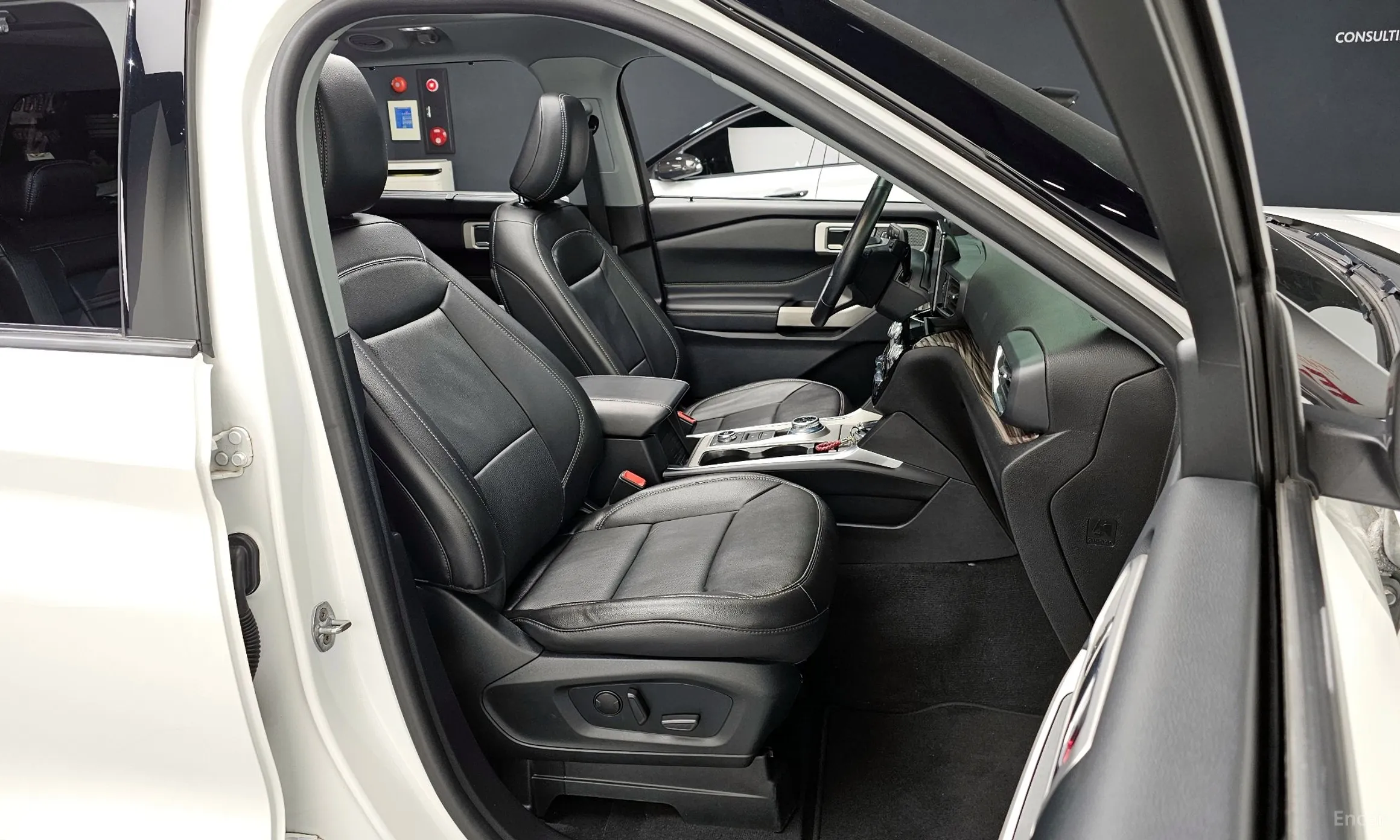 Ford Explorer 6th Generation превью 10