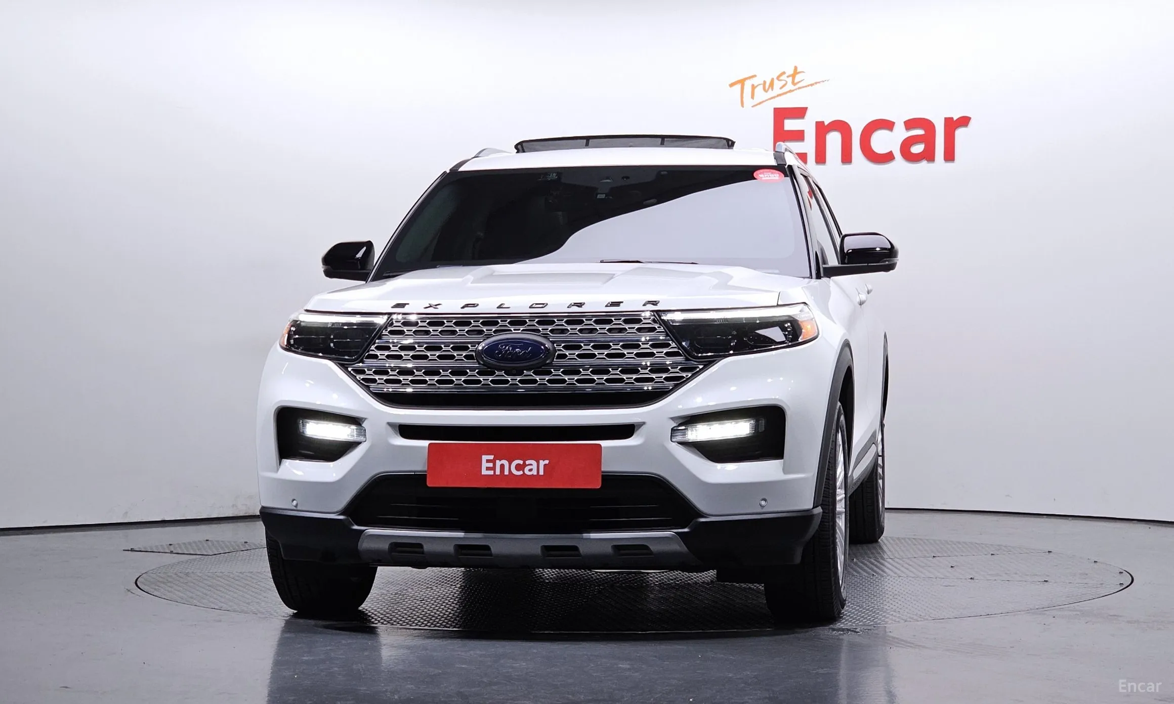 Ford Explorer 6th Generation превью 3