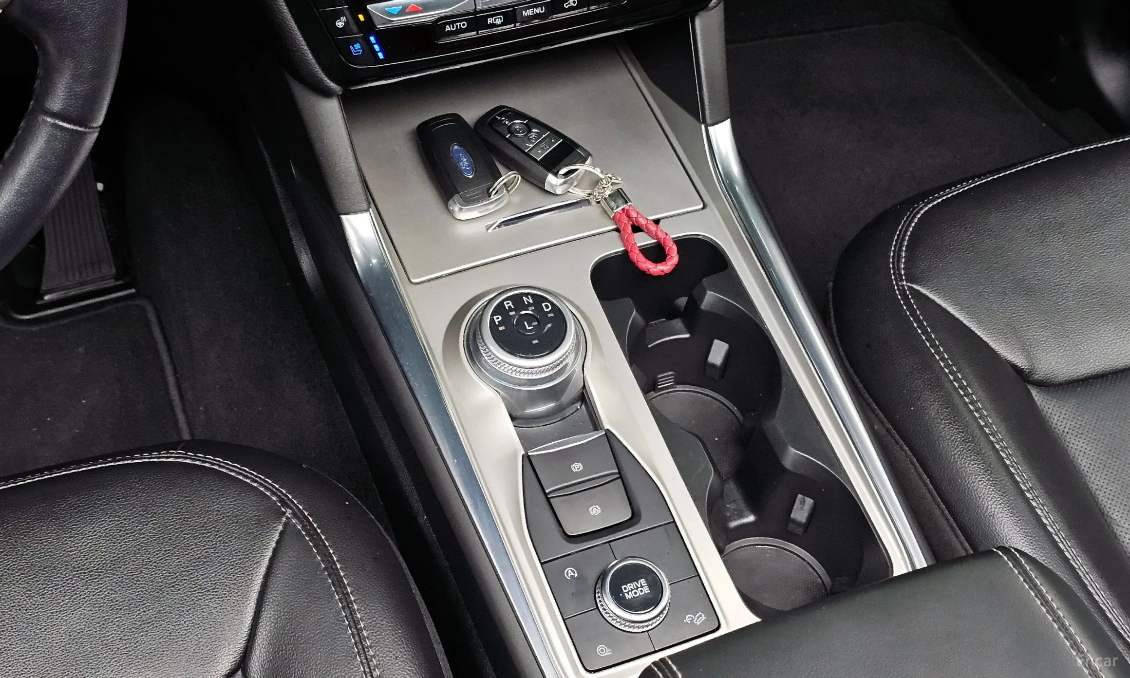 Ford Explorer 6th Generation превью 9